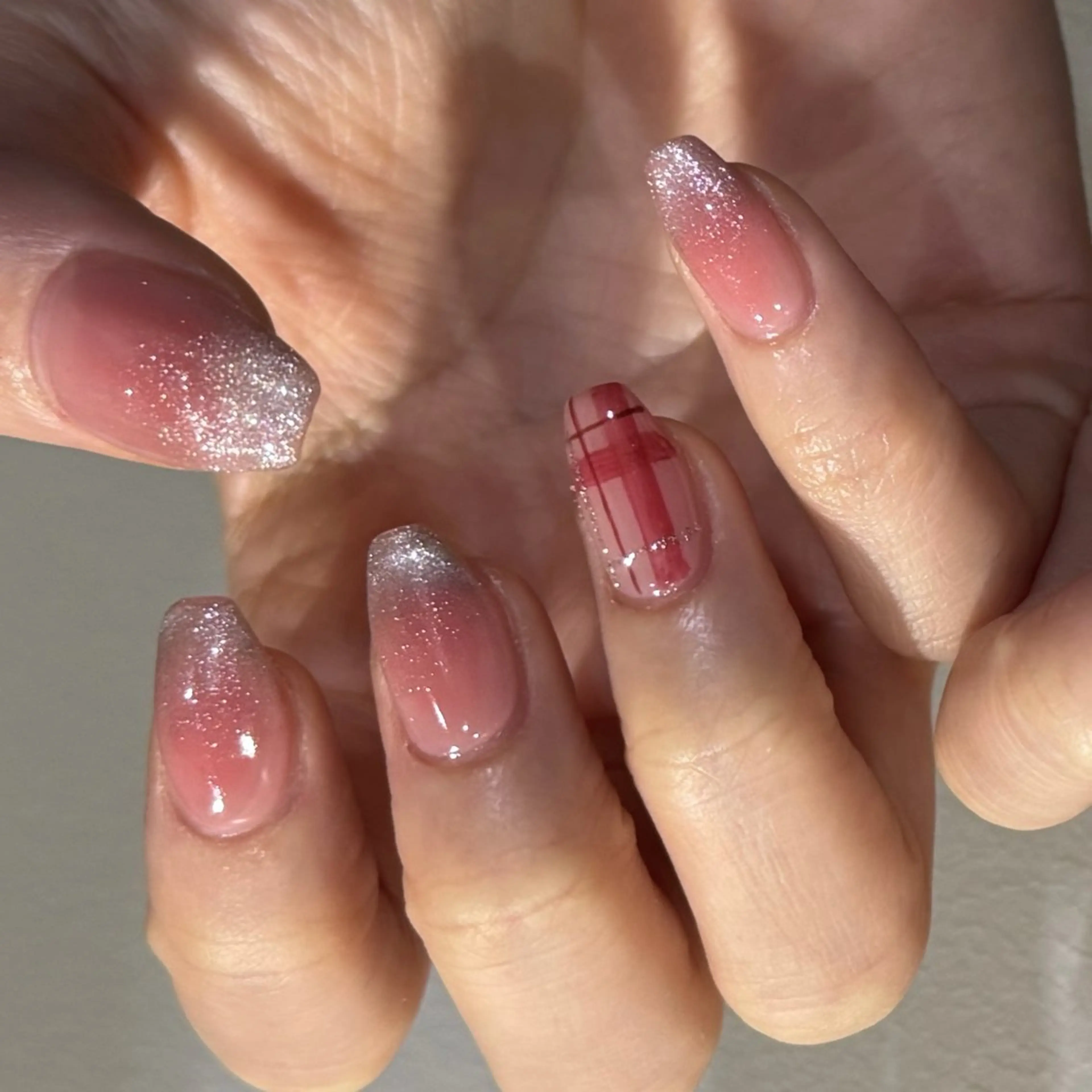 ネイル チークネイル ハンドネイル Tigris.所属・Tigris. sadamotoのネイルデザイン