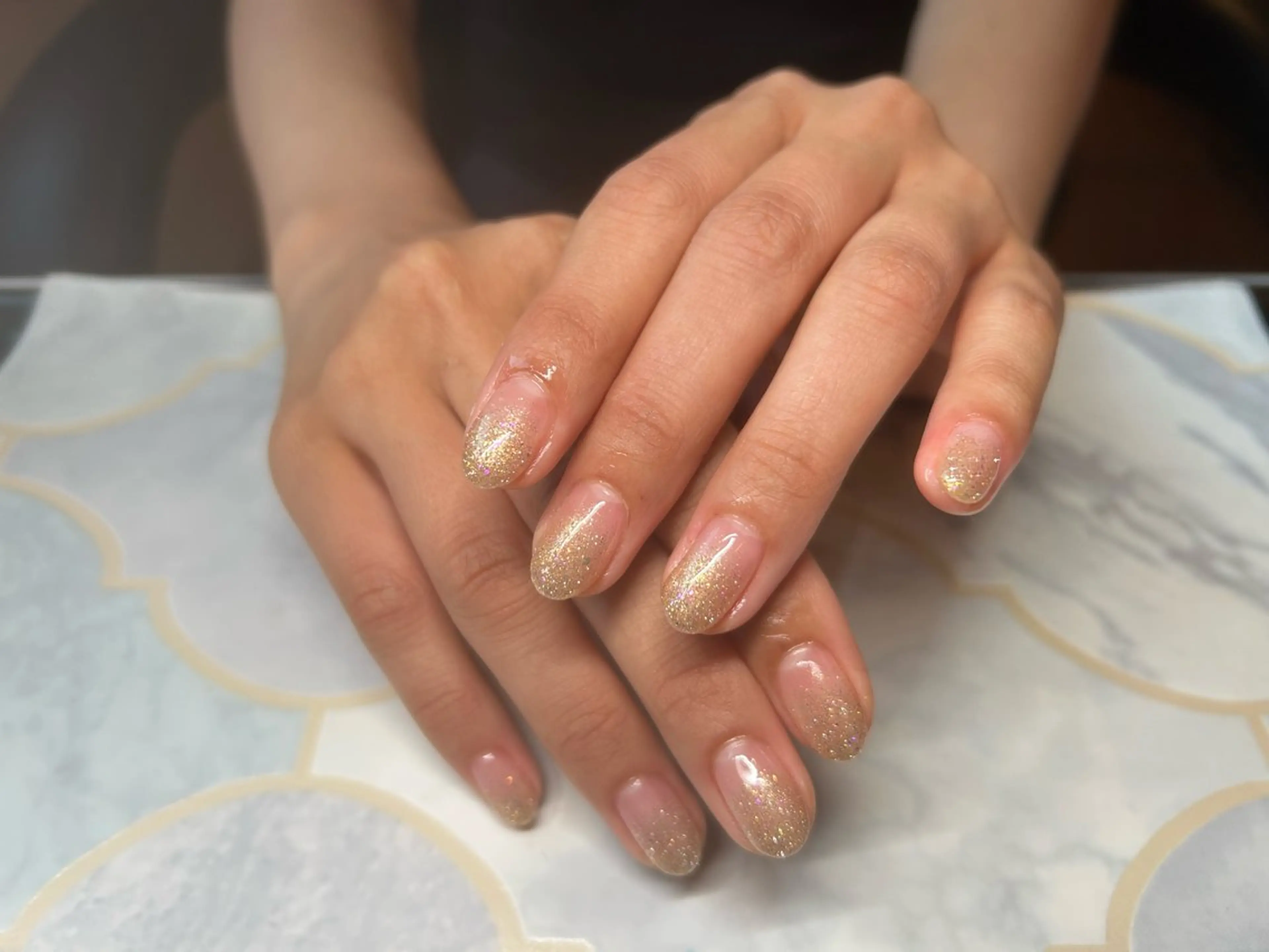 ネイル ラメ(グリッター) ラメグラデーション ハンドネイル Lisa’s Salonのネイルデザイン