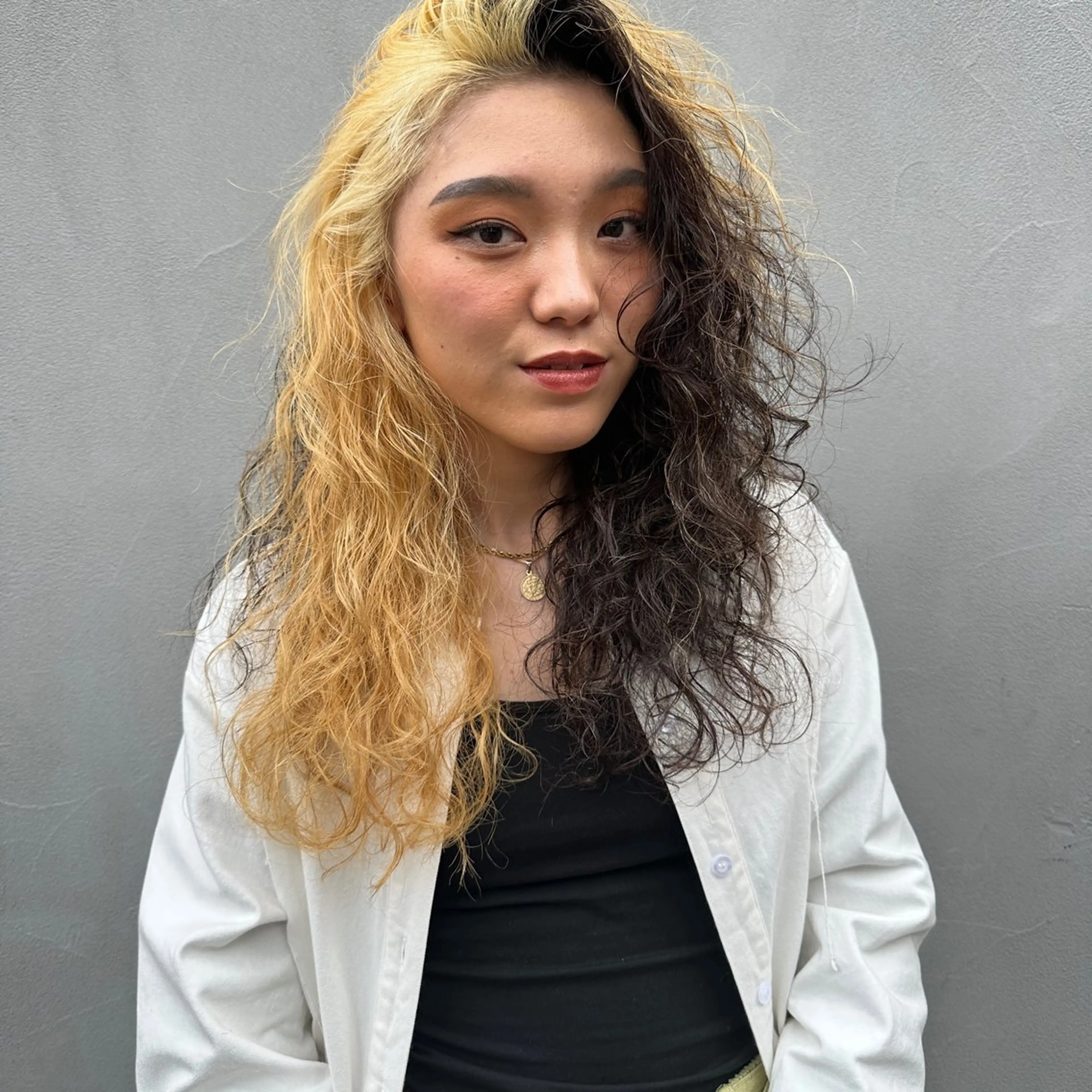 ロング パーマ FBeauty 青山店所属・パーマ特化美容師 表参道のヘアスタイル