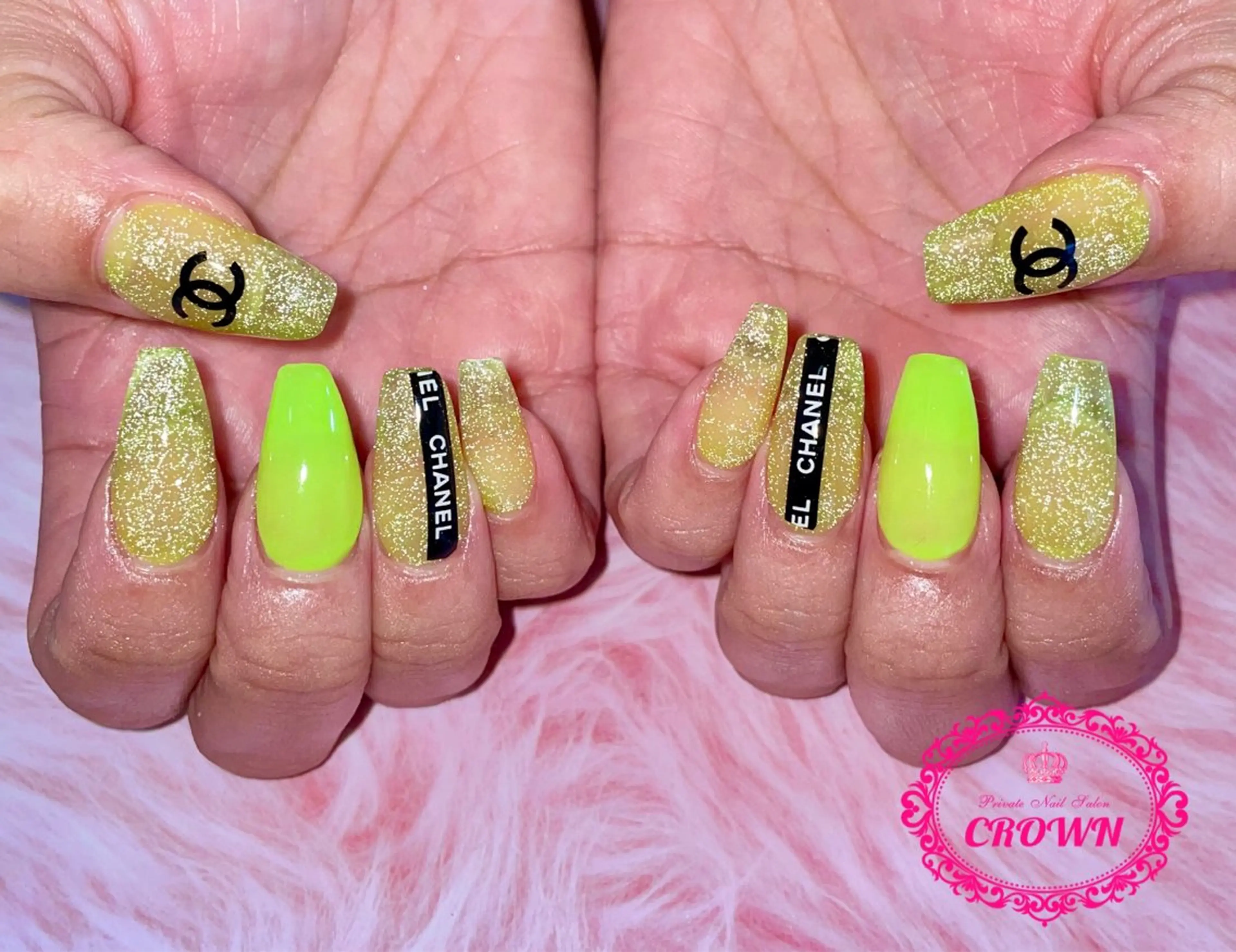 ネイル CROWN プライベートサロンのネイルデザイン