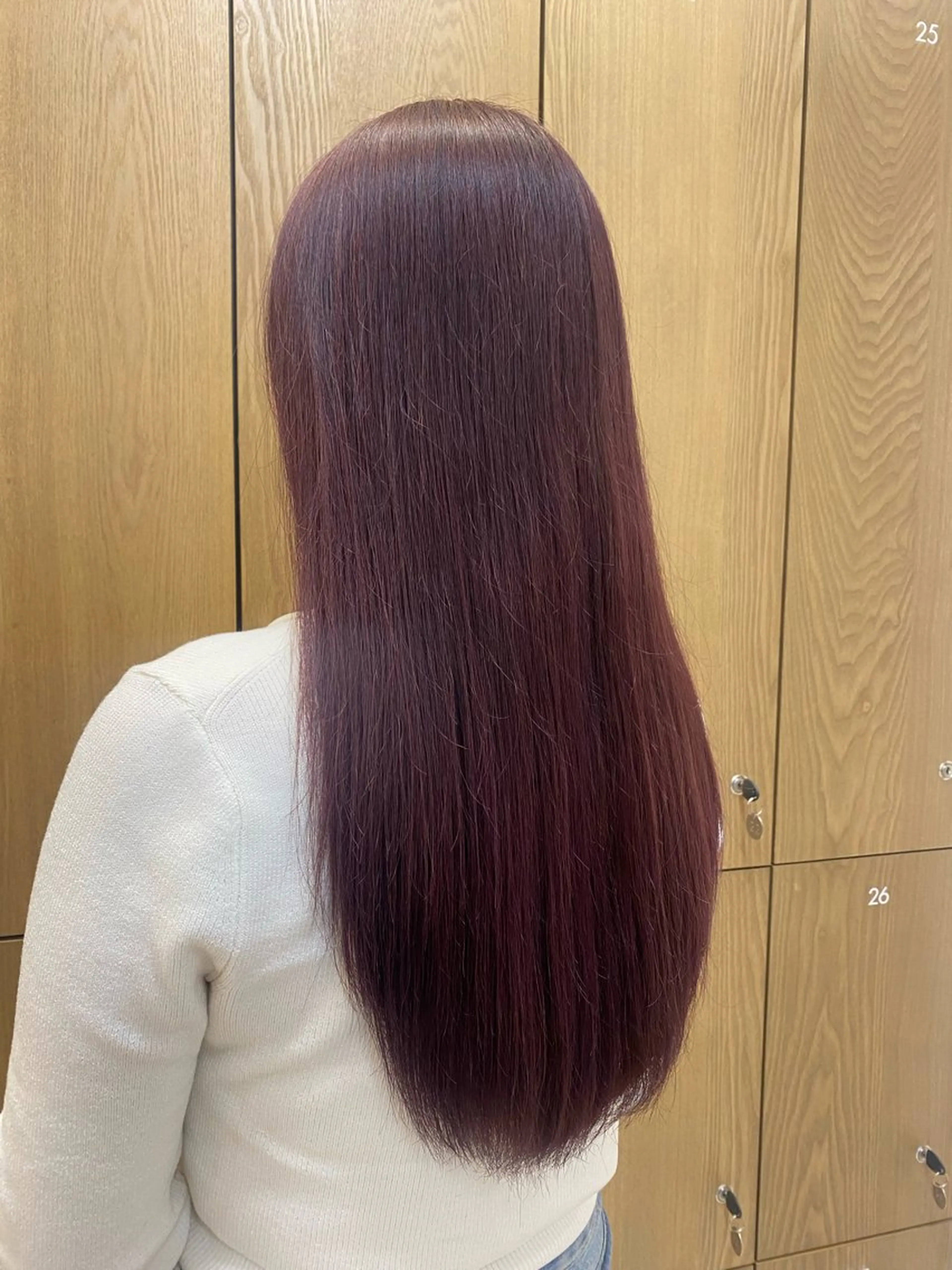 ロング カラー カシス 透明感カラー 平井 沙奈のヘアスタイル