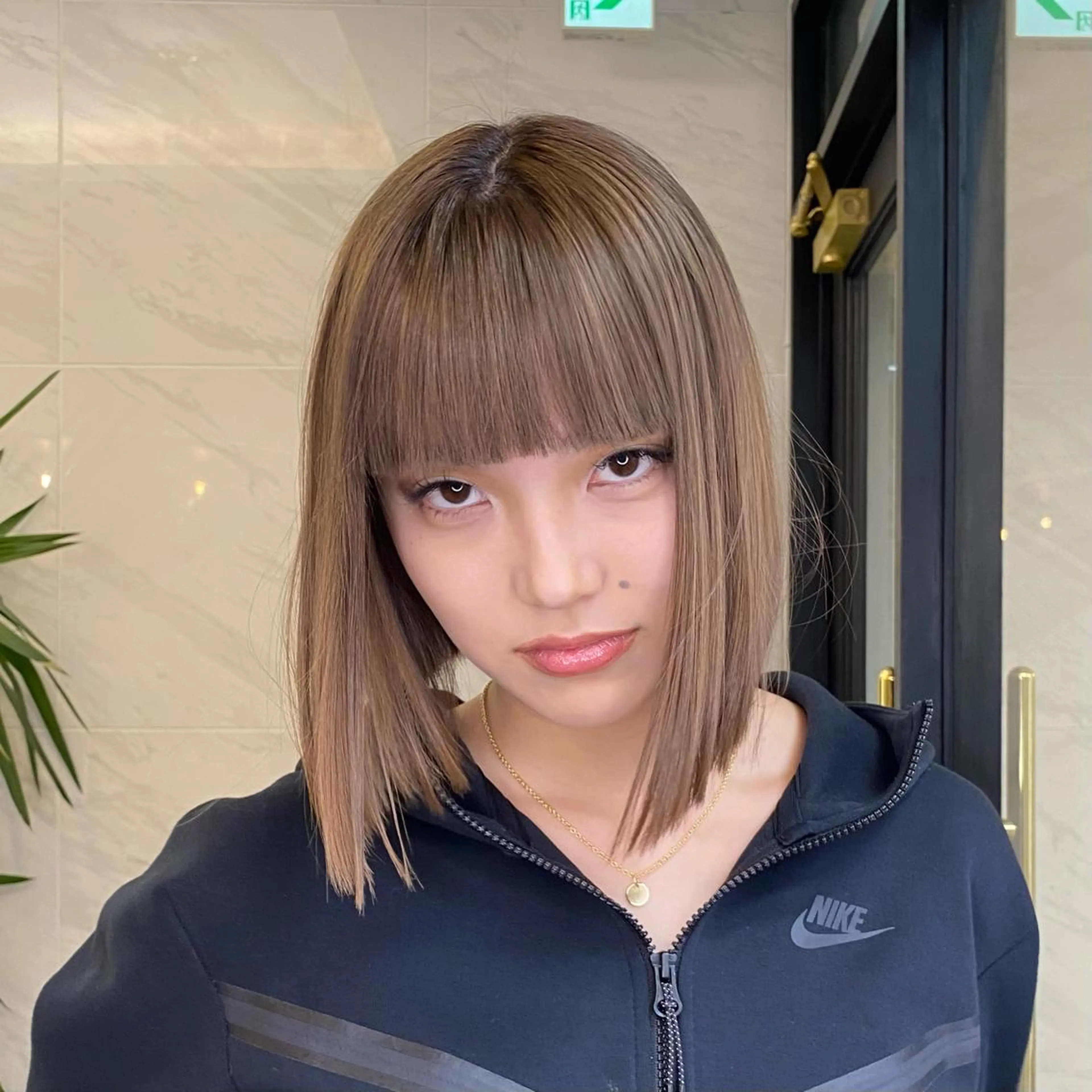 ミディアム SHIN レイヤー‪‪カットのヘアスタイル