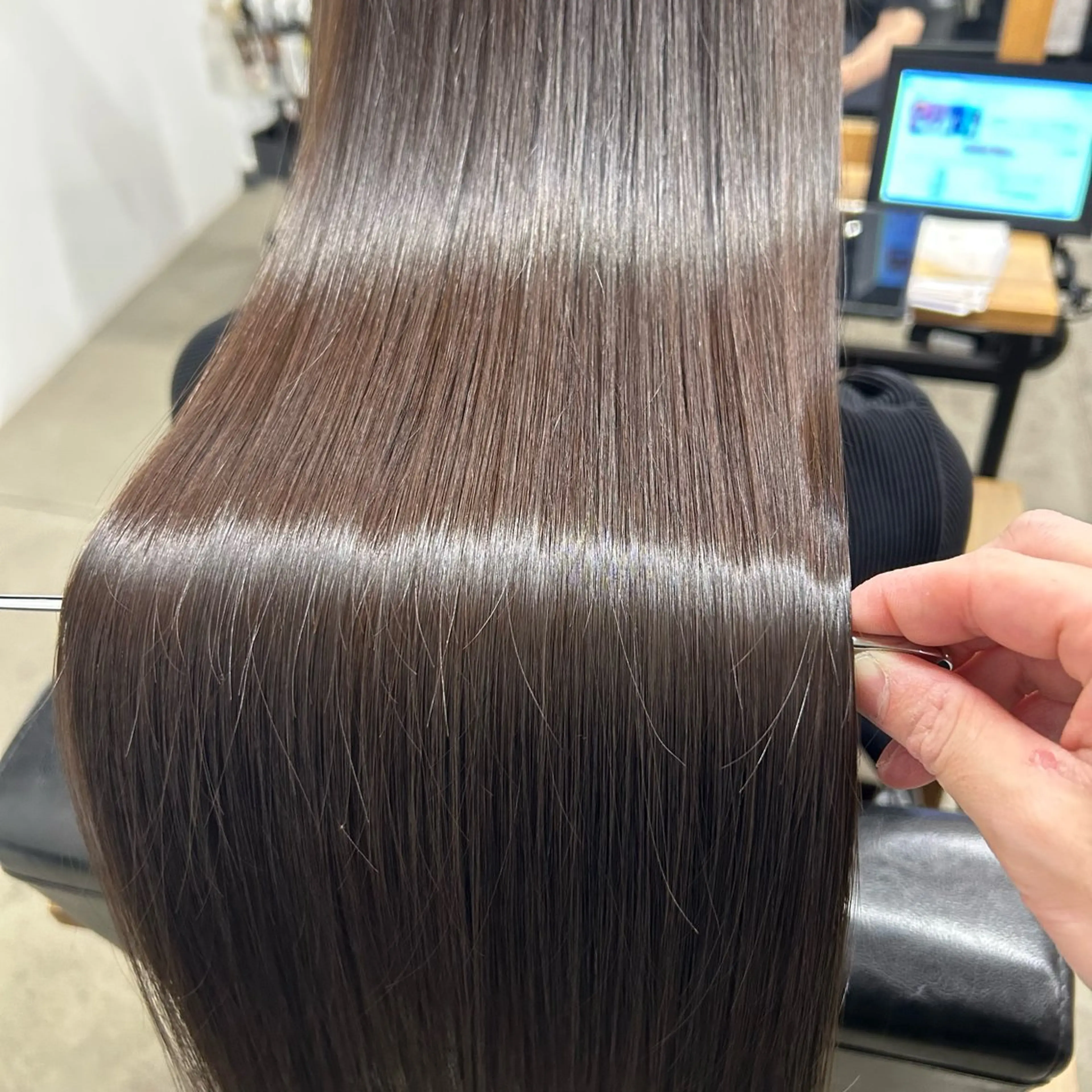 ロング パーマ みやたゆうき 髪質改善講師のヘアスタイル