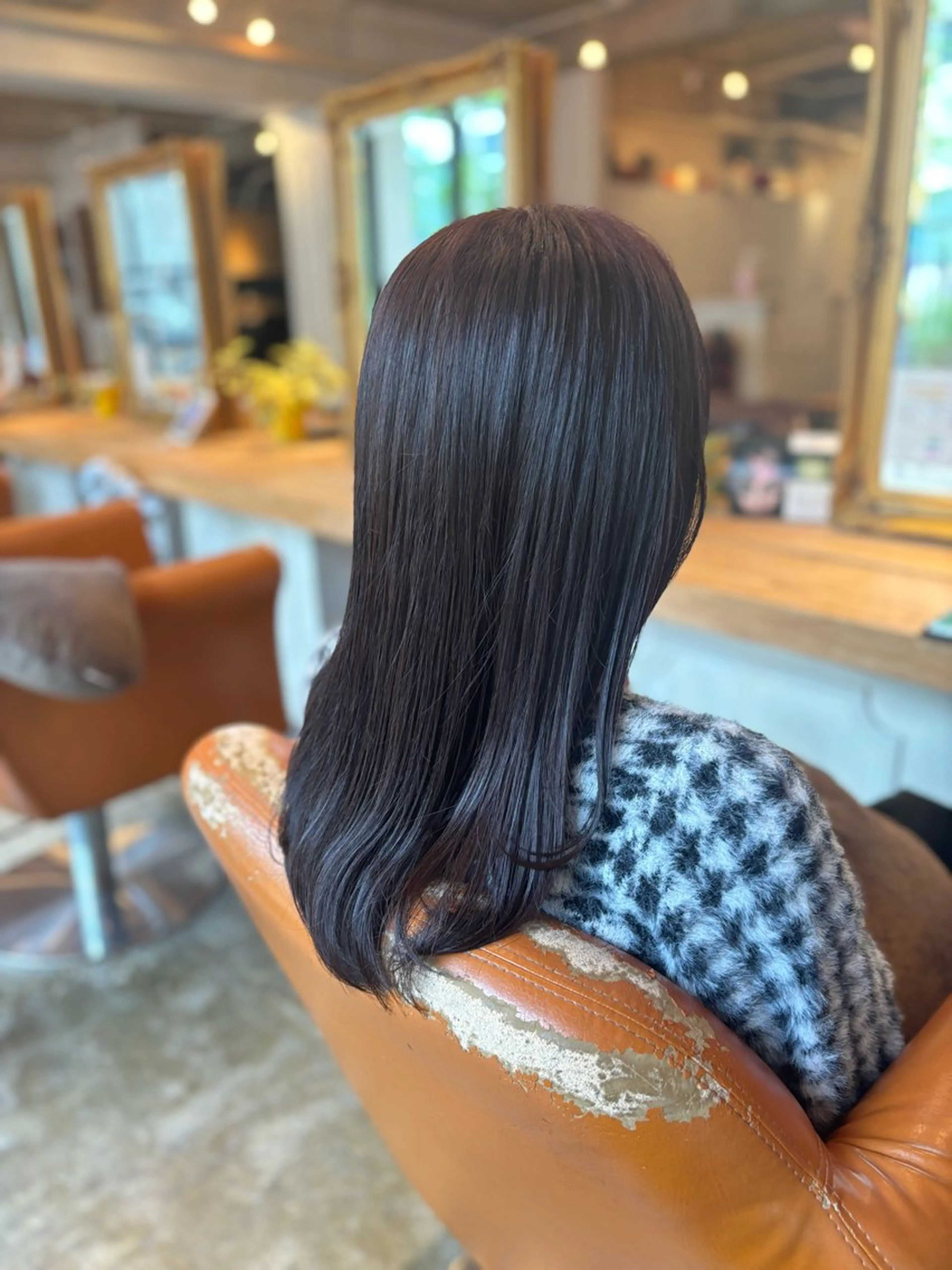 ロング カラー 髪質改善カラー ベージュ🤎YUMEのヘアスタイル