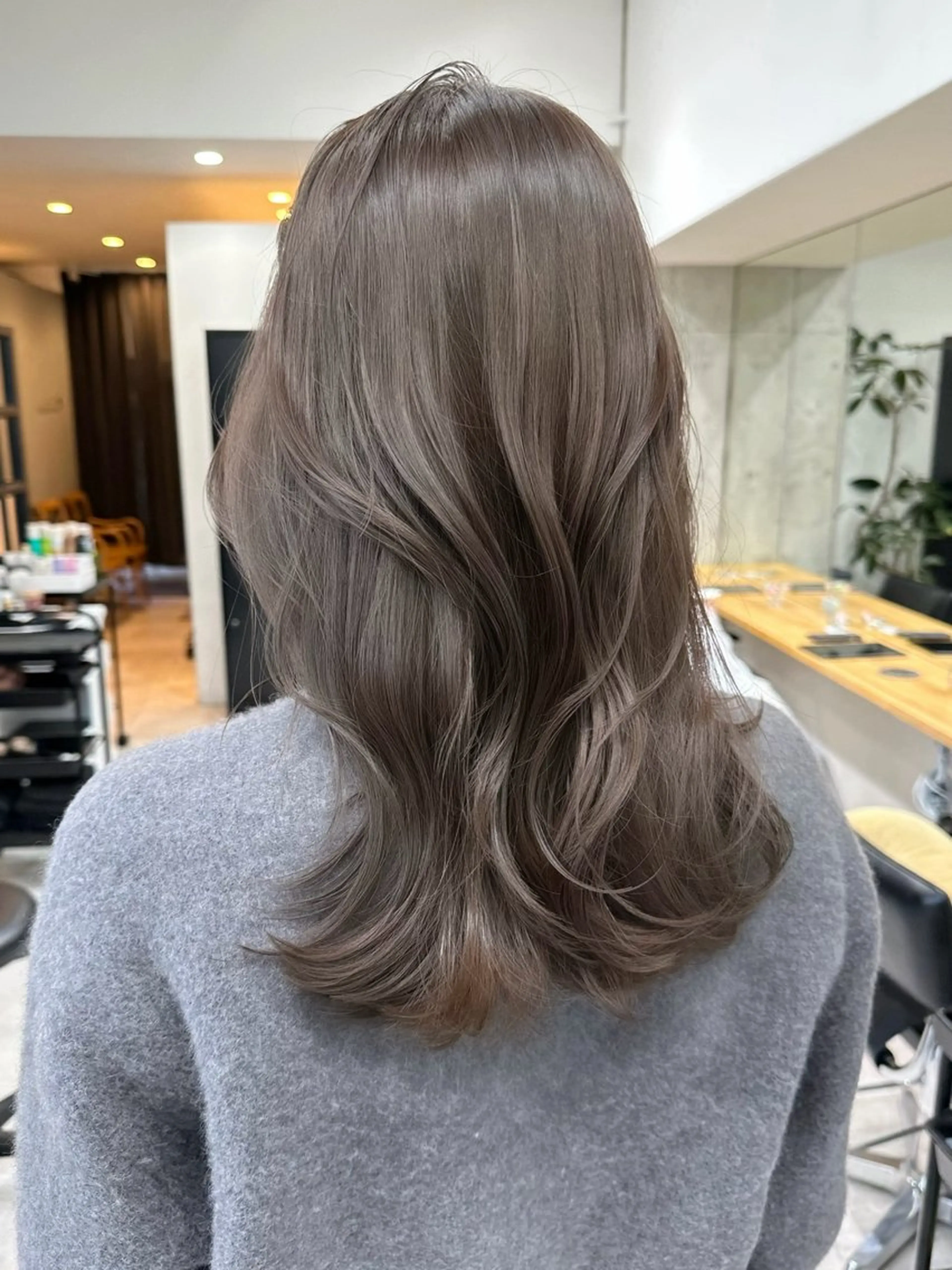 ミディアム カット ヘアカラー トリートメント ✨透明感カラー/縮毛 恵比寿HAYATO✨のヘアスタイル