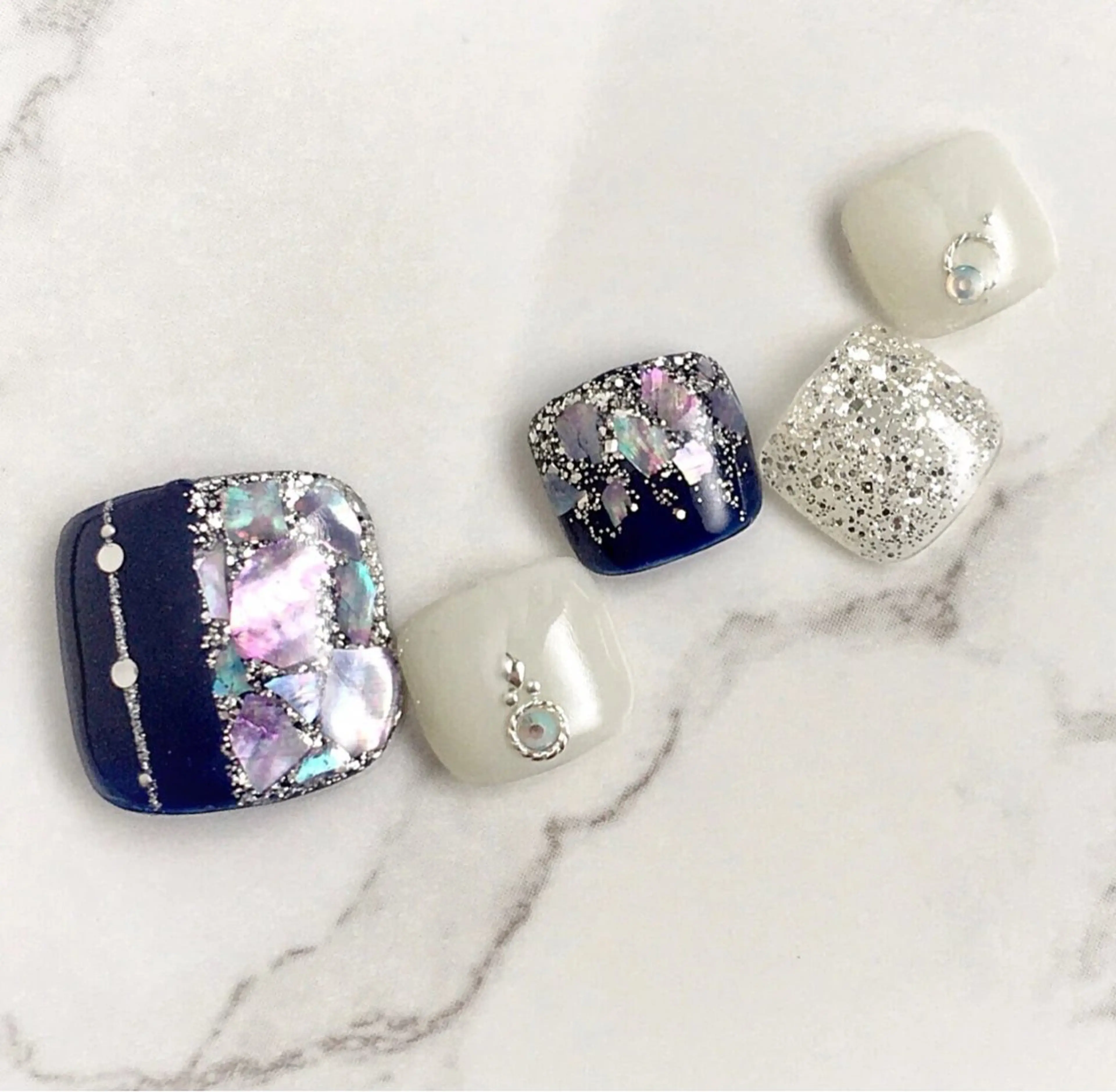 ネイル フットネイル キューティプティ池袋東口店所属・🍒✨萌 萌✨🍒のネイルデザイン