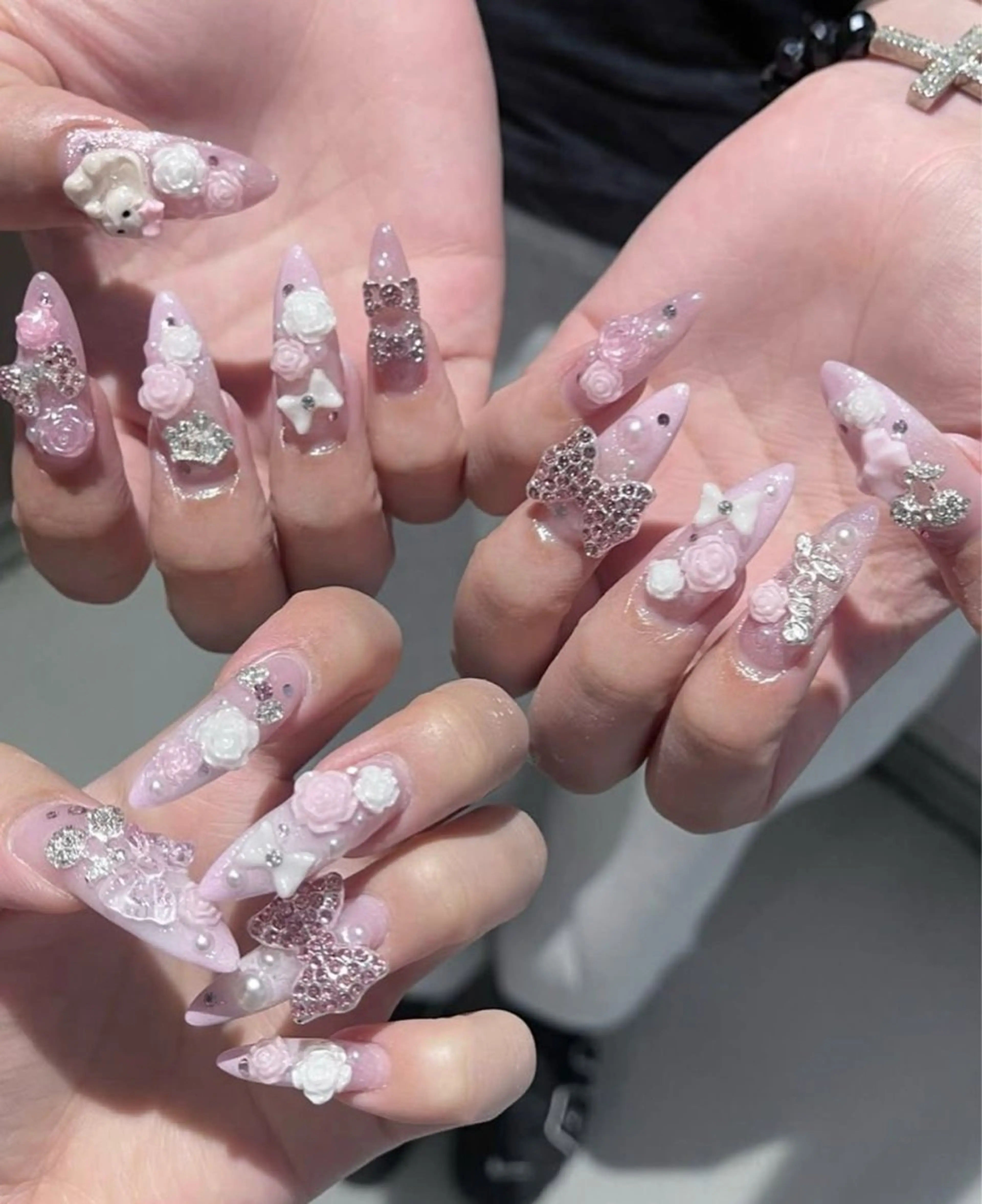 ネイル 長さ出し グラデーション 卒業式 キラキラネイル マグネットネイル ハンドネイル Lee Nailsのネイルデザイン