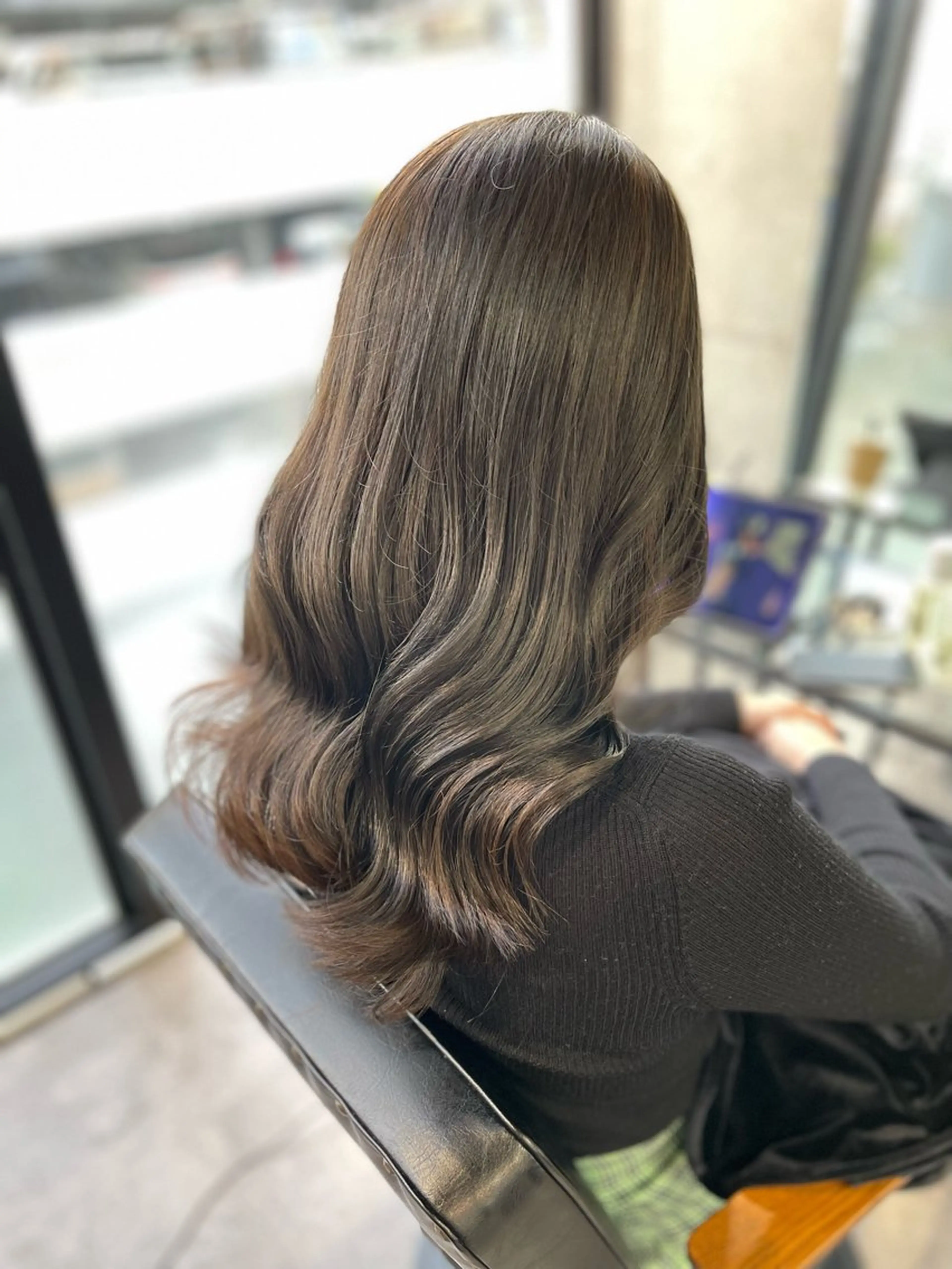 セミロング カラー ベージュカラー ハイトーンカラー オリーブベージュ ヘアカラー トリートメント route 【ルート】所属・髪質改善/堀江 ケアカラーtoshiのヘアスタイル