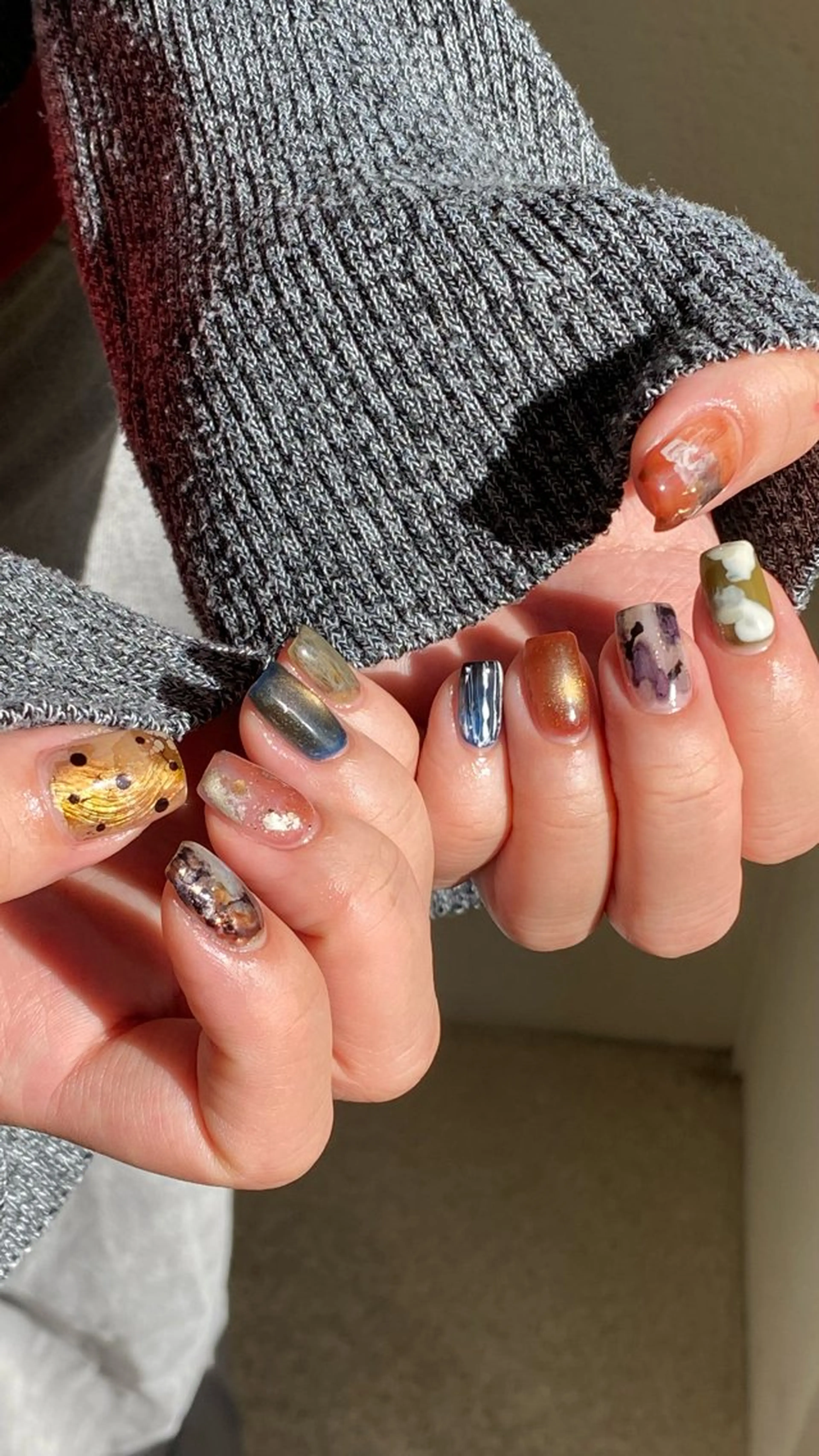 ネイル 成人式 フレンチネイル ジェルネイル ガーリー マグネットネイル ハンドネイル 草加ニュアンスネイル 🌚hersのネイルデザイン