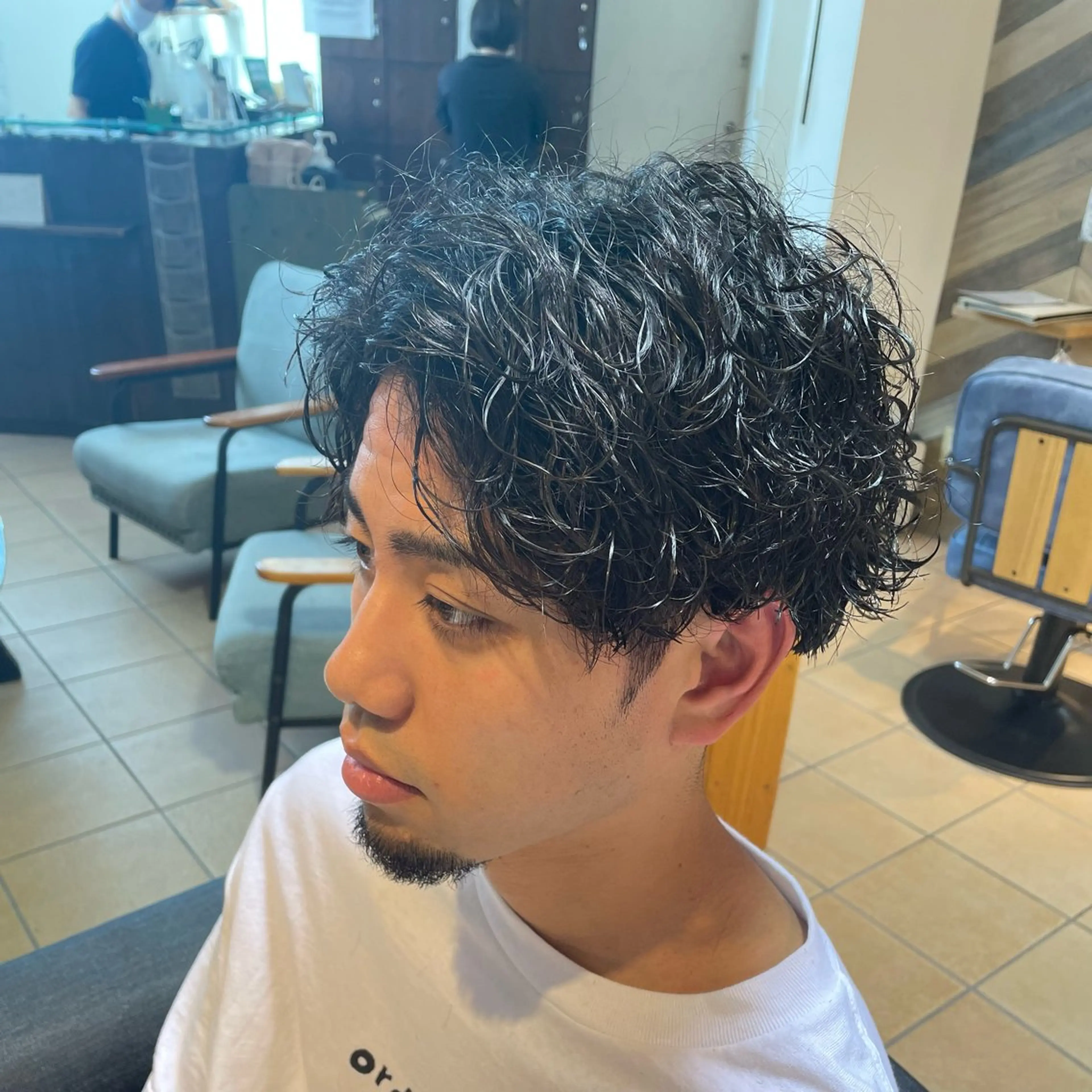 ショート パーマ メンズ メンズパーマ 波巻きパーマ カット パーマ すげ さやかのヘアスタイル