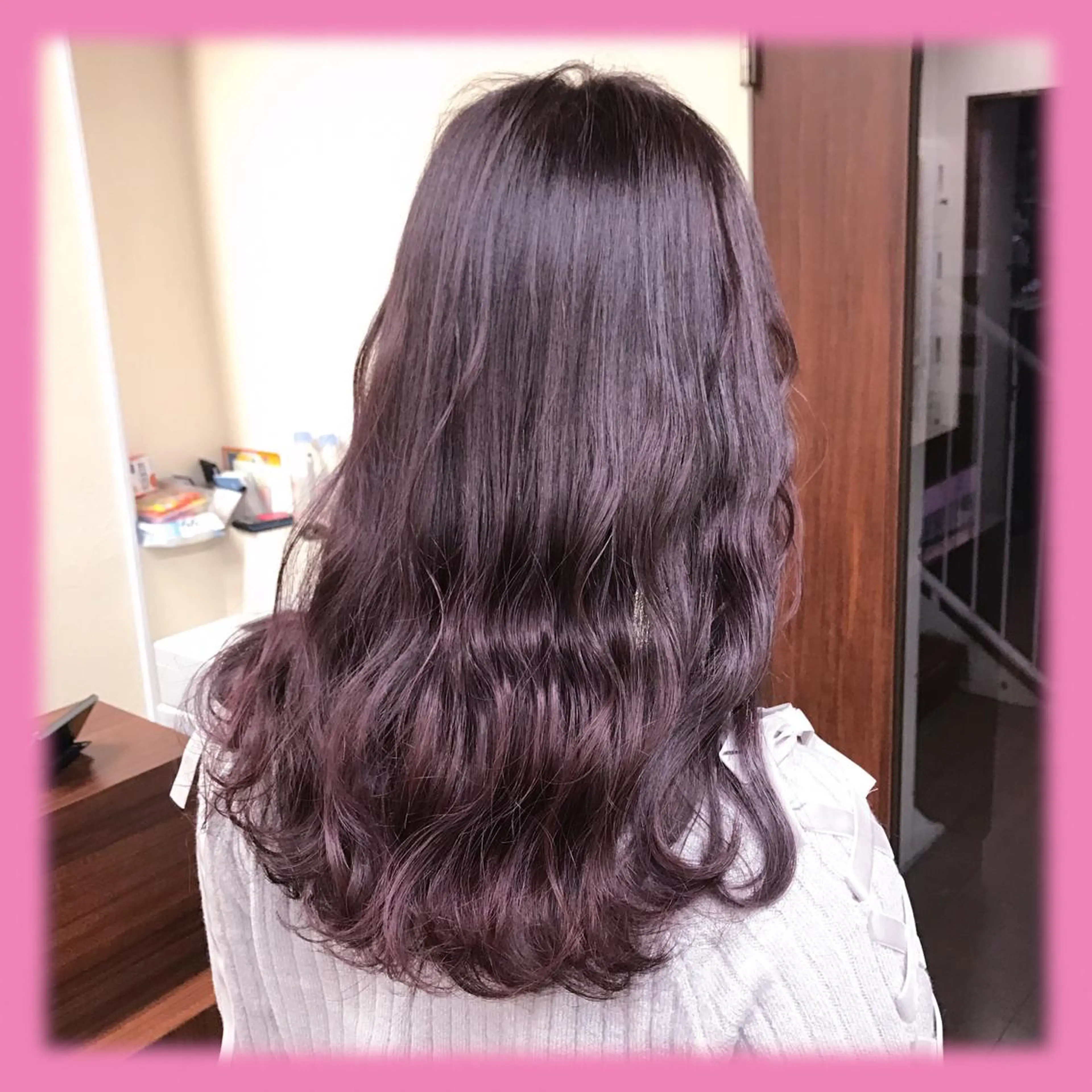 ロング カラー SHIN/レイヤー カット×クロスパーマのヘアスタイル