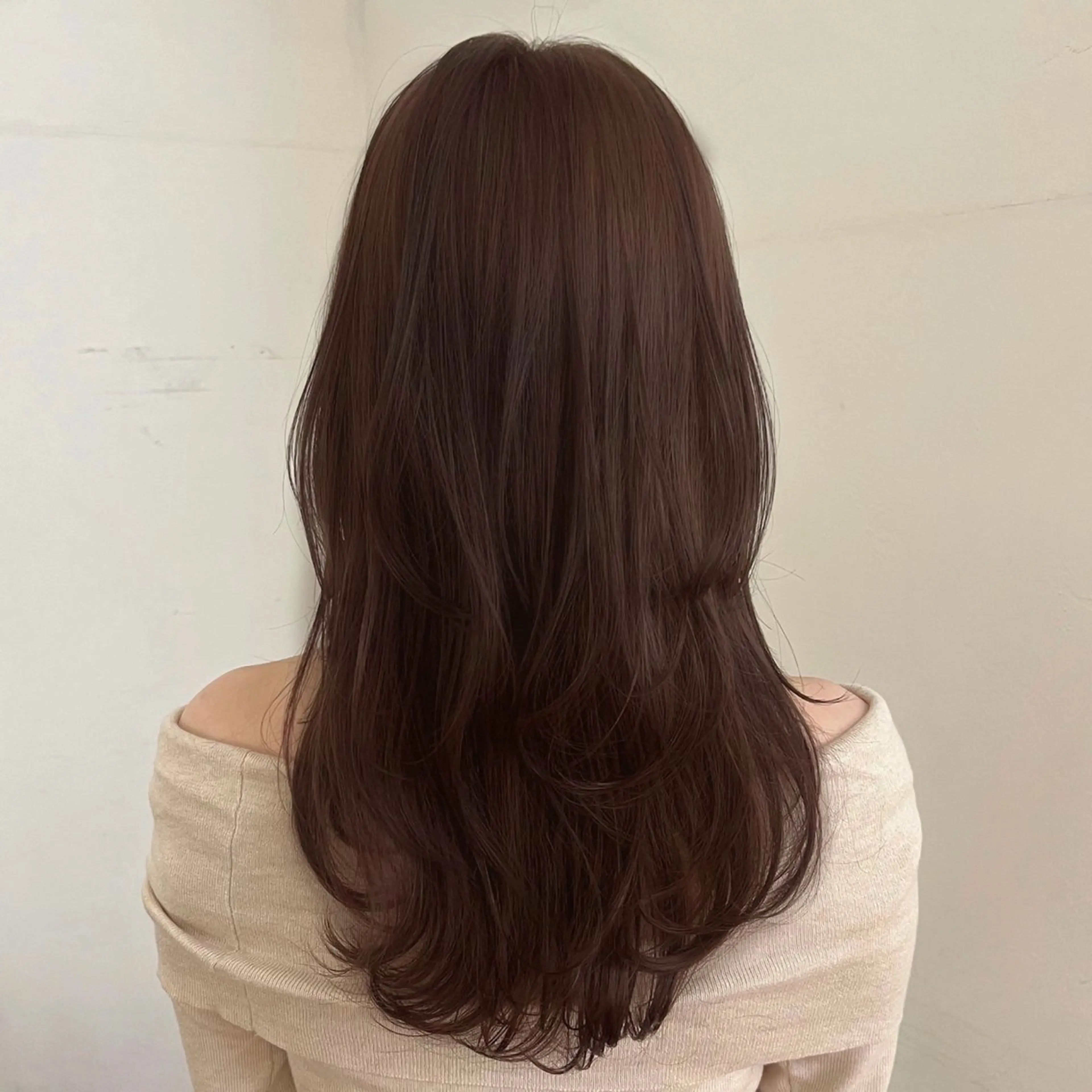 ミディアム カラー Henrietta  自由が丘所属・ベージュ/ブリーチ無 し/透明感/yukiのヘアスタイル