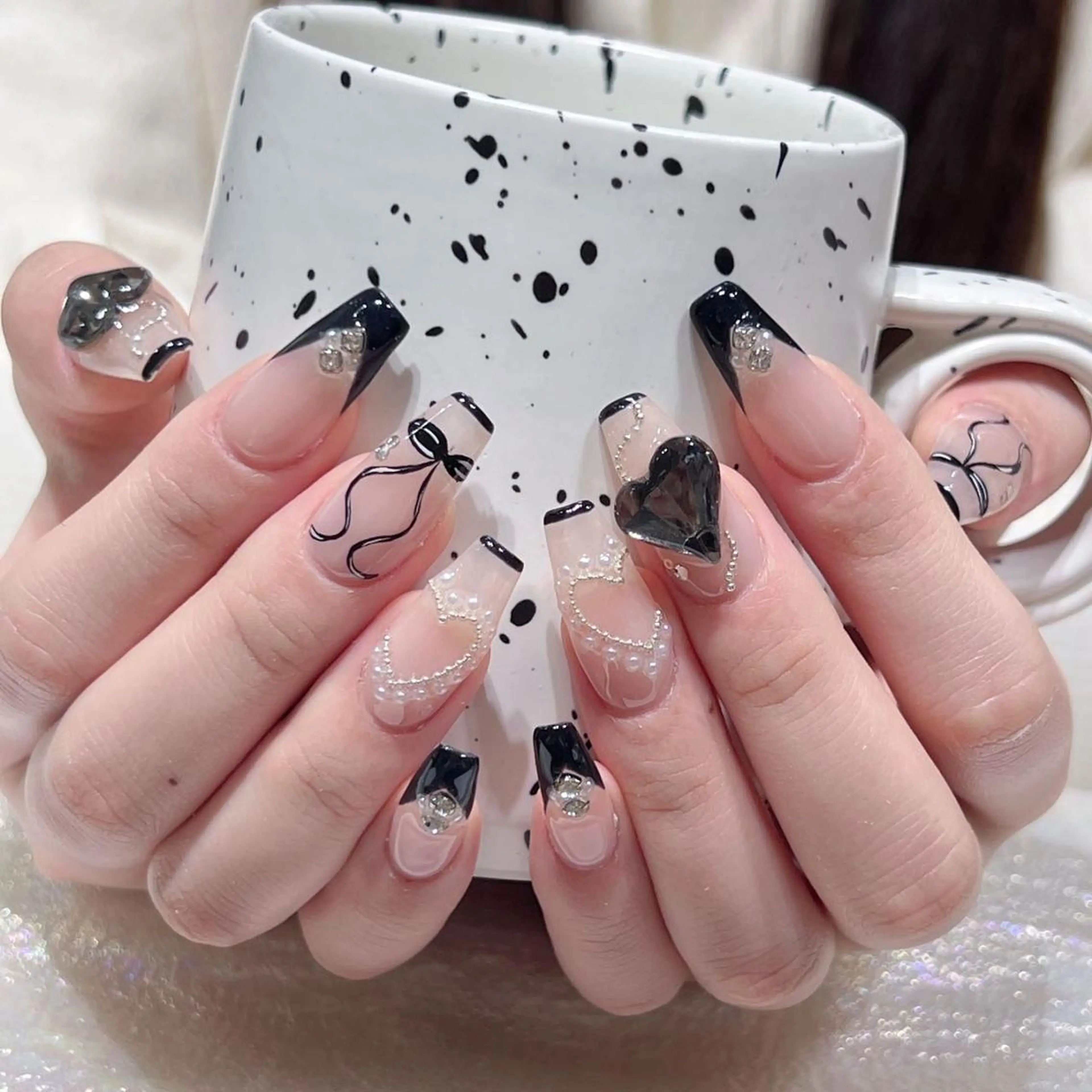 ネイル ハンドネイル Queens ciciのネイルデザイン