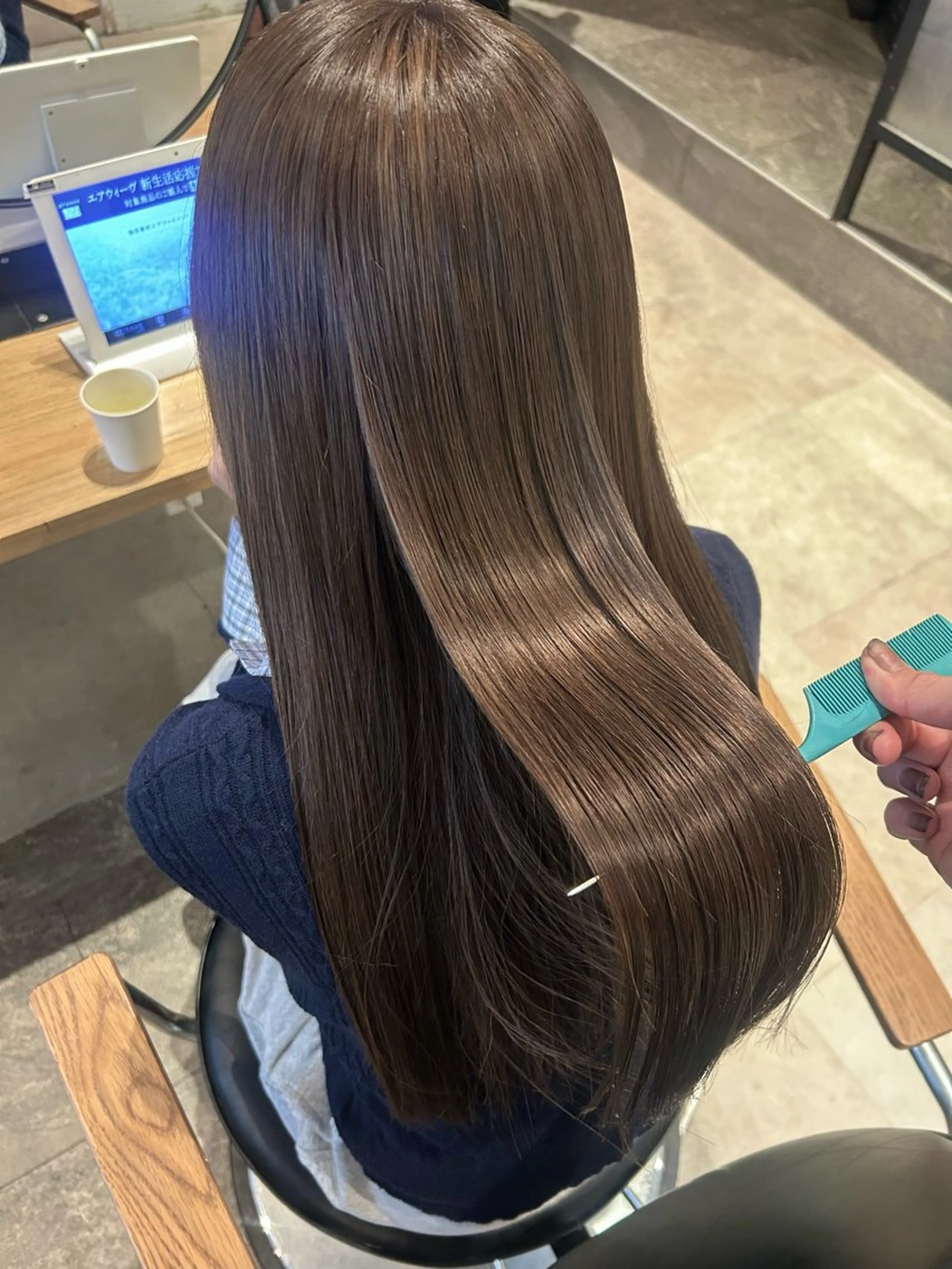 ロング カラー ブラウンカラー カット ヘアカラー 艶感カラー/レイ ヤーカット/meguのヘアスタイル