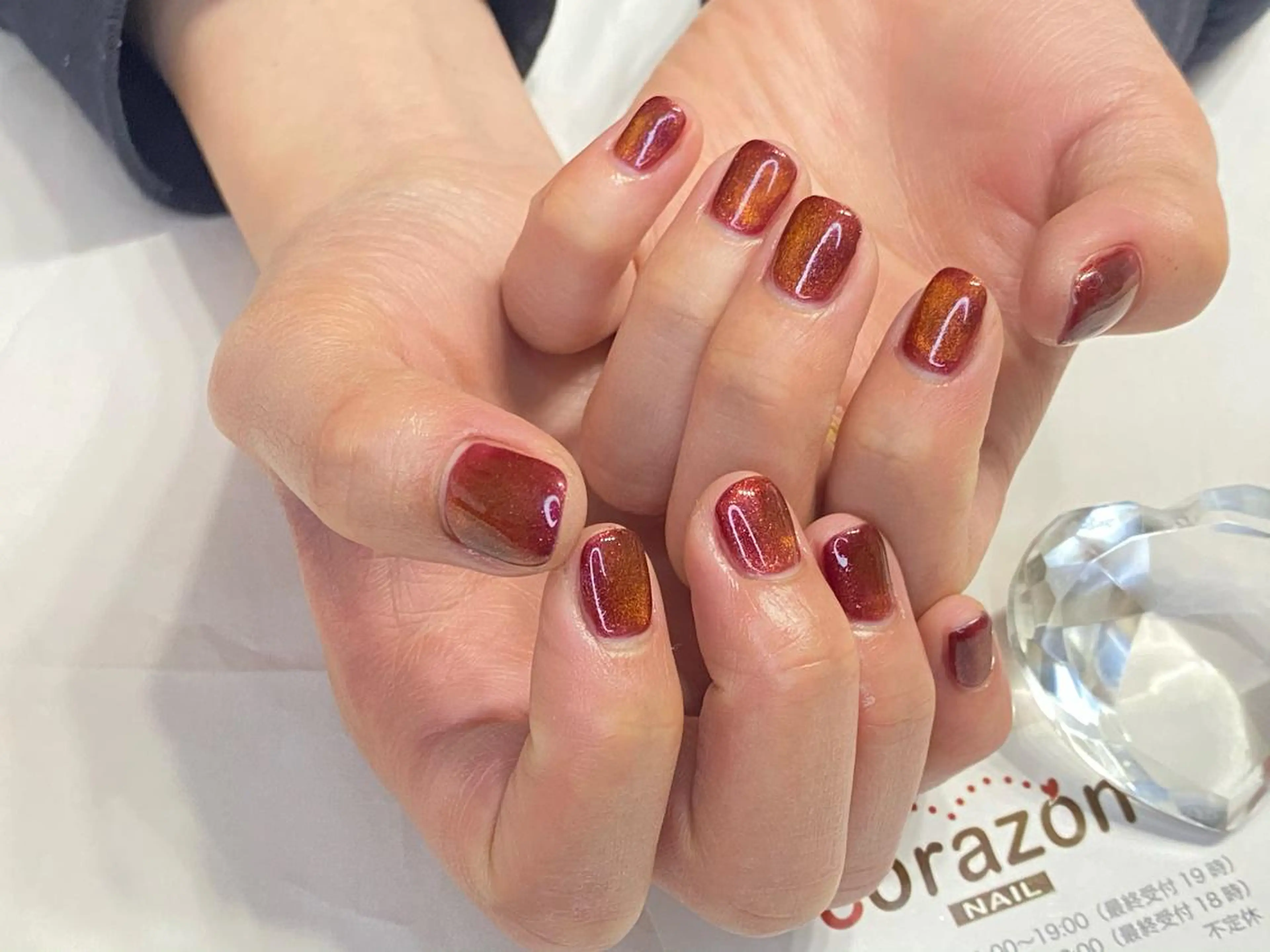 ネイル ボルドー ジェルネイル マグネットネイル ワンカラーネイル ハンドネイル corazon所属・ネイリスト aicoのネイルデザイン
