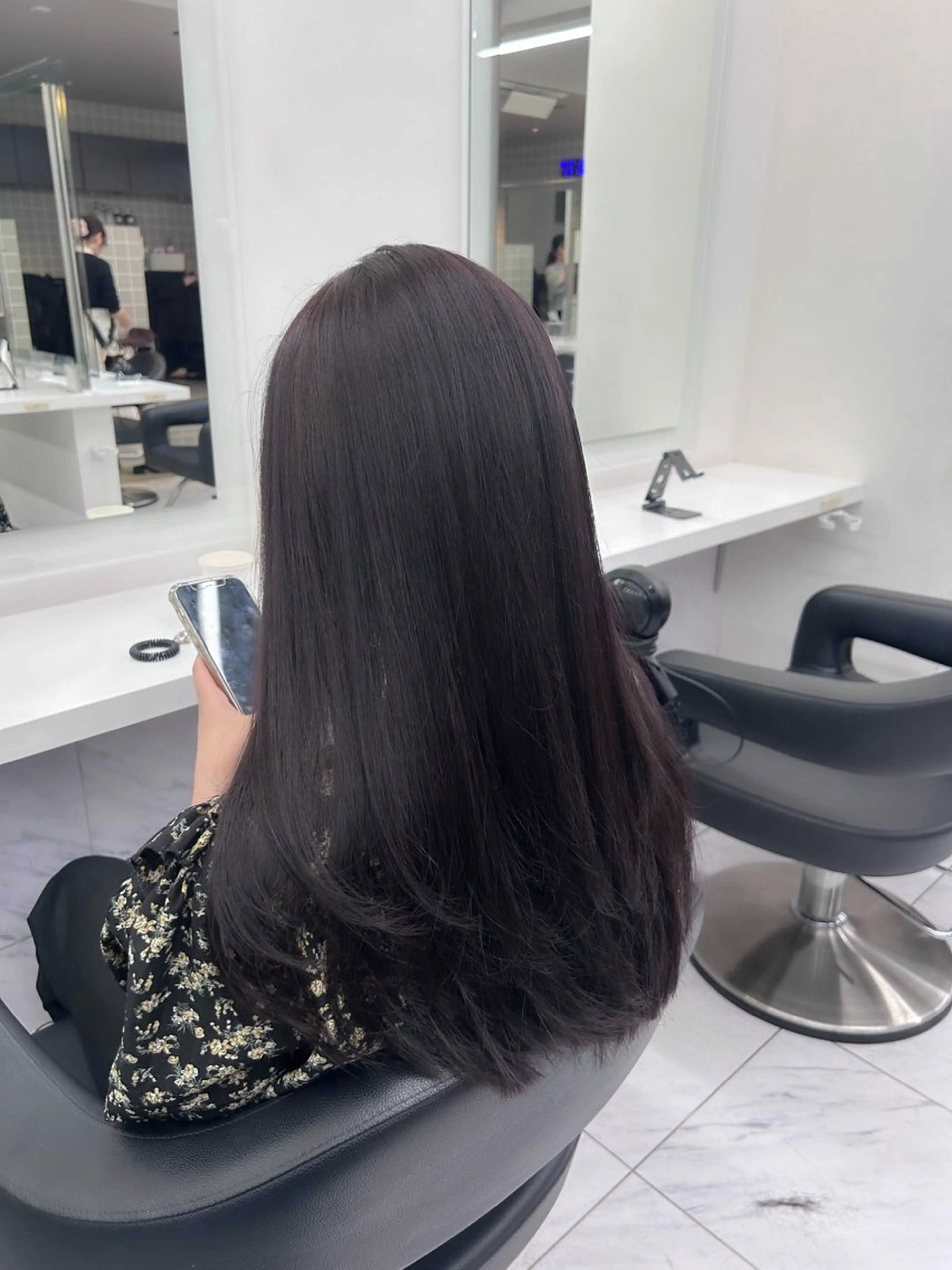 ロング カラー パーマ ヘアアレンジ メンズ キッズ カット ヘアカラー トリートメント ヘアセット ブリーチなしカラー/ ブラウン/レイヤーのヘアスタイル