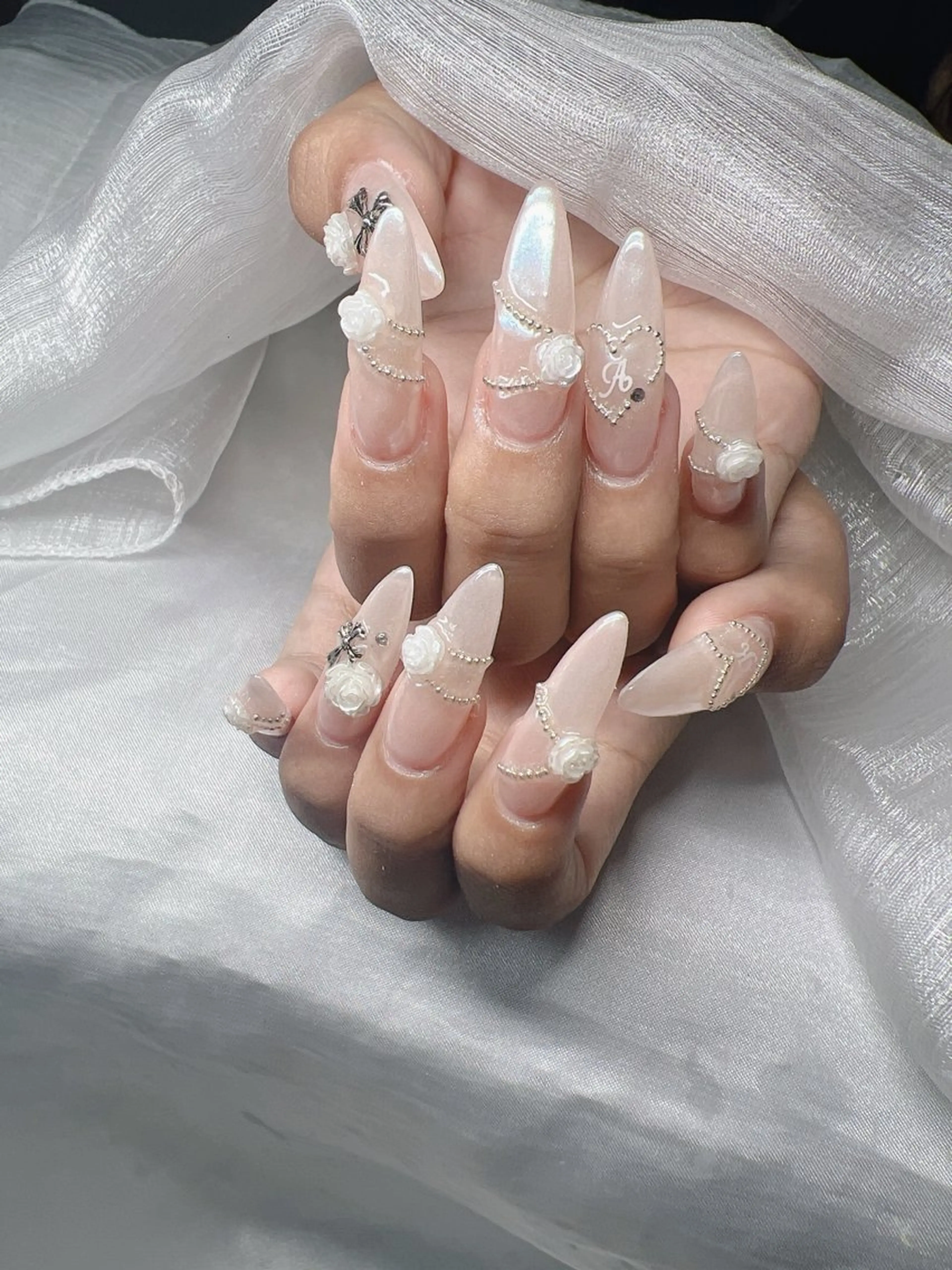 ネイル ハンドネイル Lee Nailsのネイルデザイン