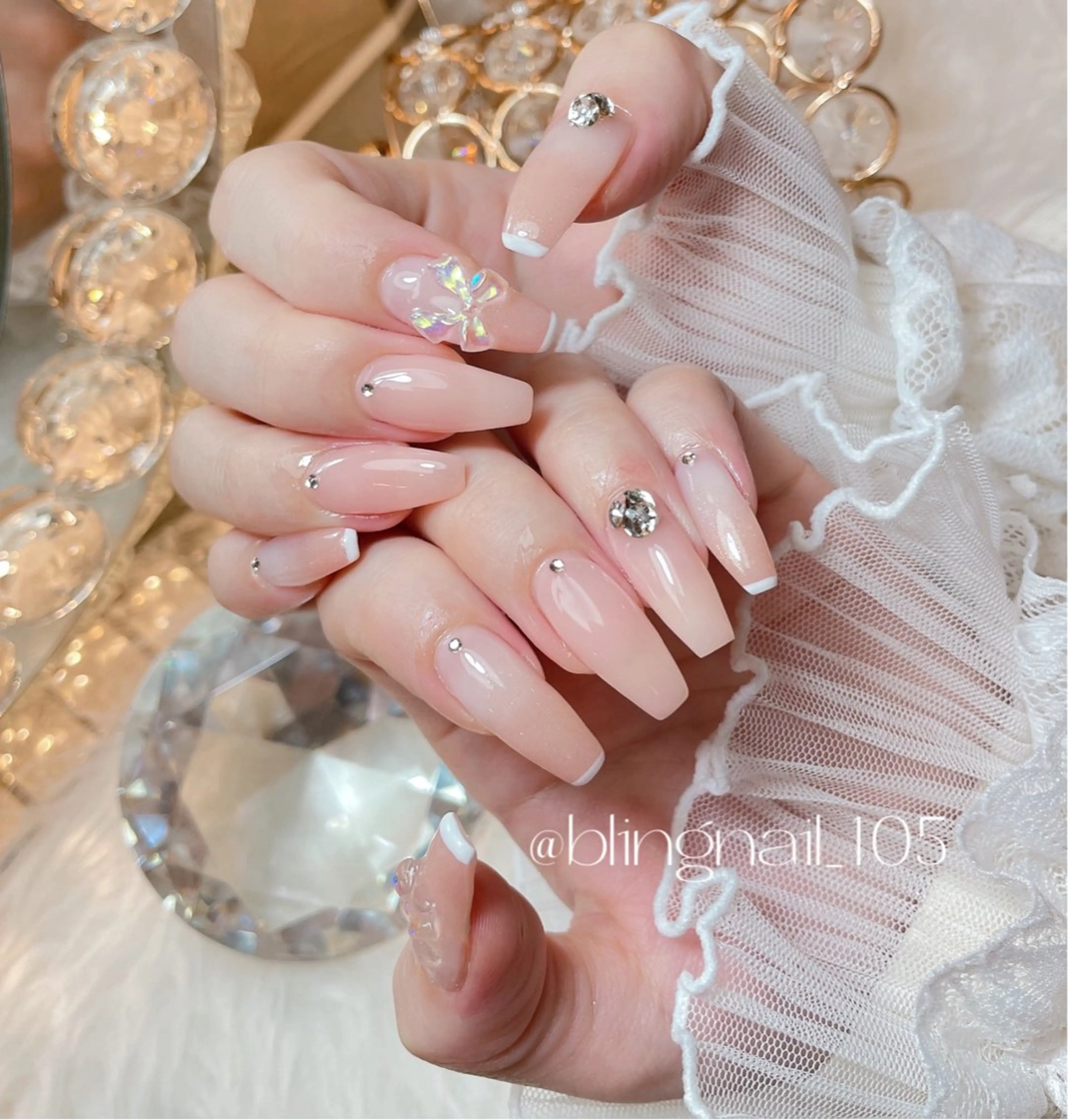 ネイル 23時まで❤︎韓国、 ワンホンネイルのネイルデザイン