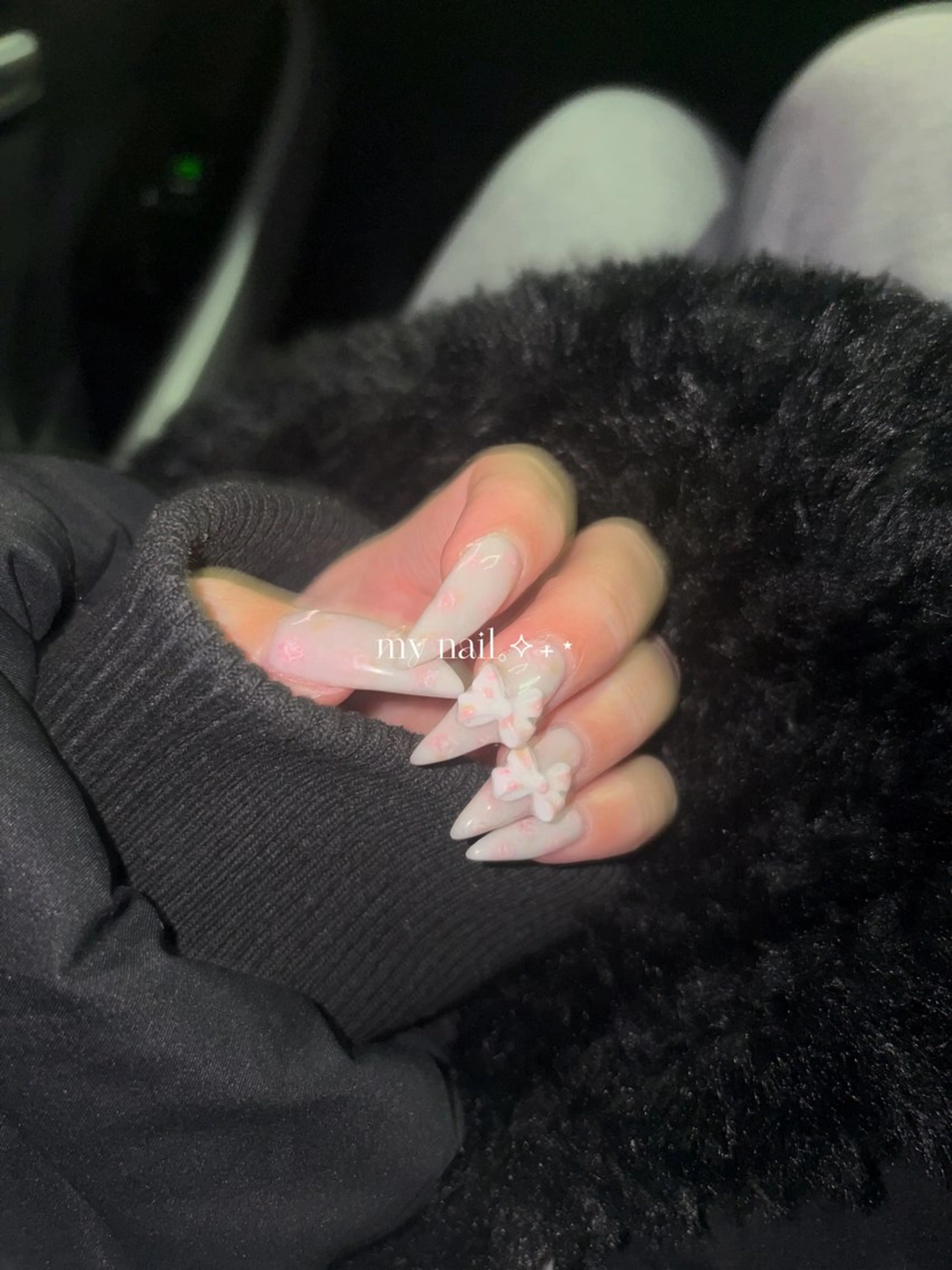 ネイル ハンドネイル ViViA momokaのネイルデザイン