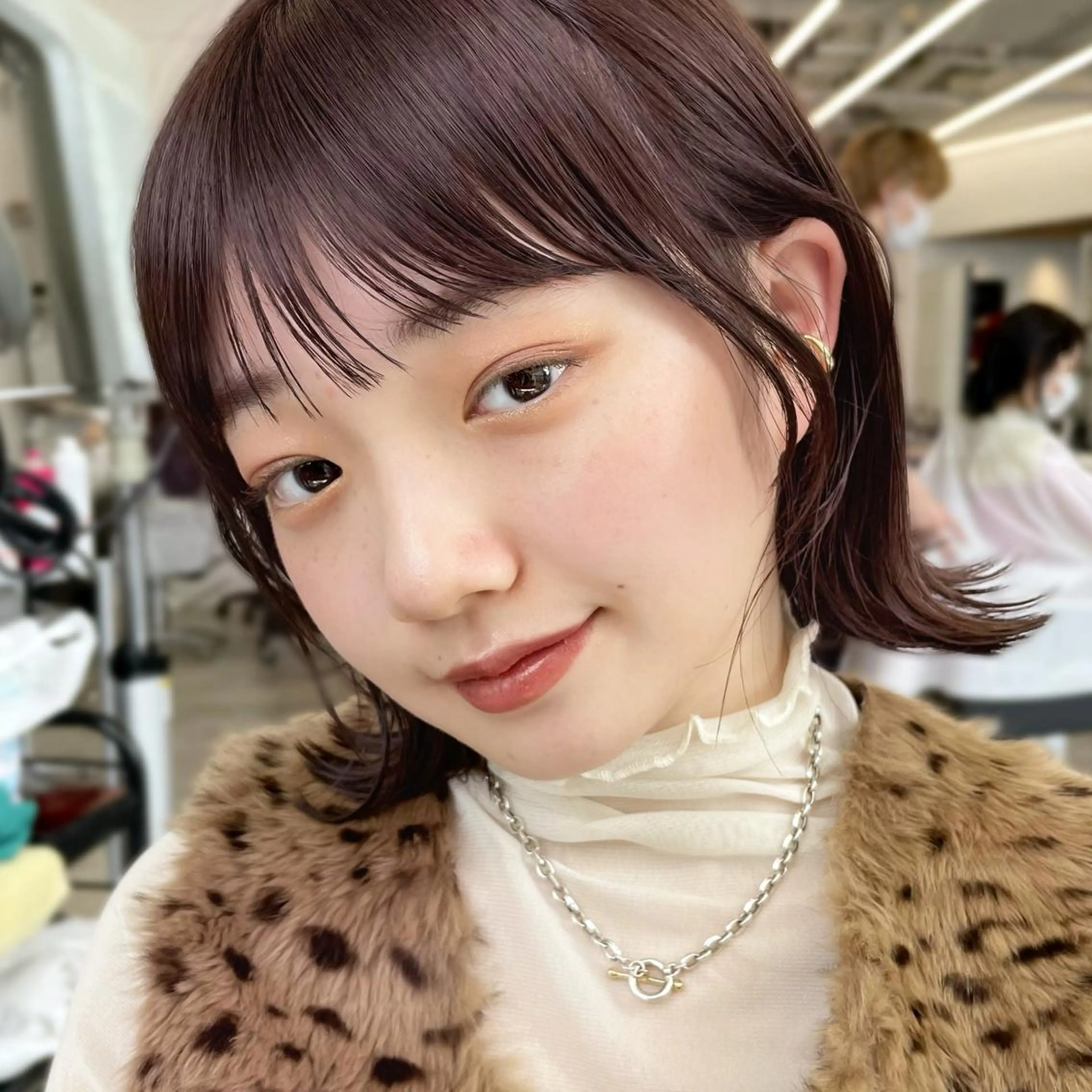 ミディアム カラー ヘアアレンジ カット ヘアカラー トリートメント ヘッドスパ ヘアセット 【柔らか透明感✨/ 似合せ前髪】大石葉月のヘアスタイル