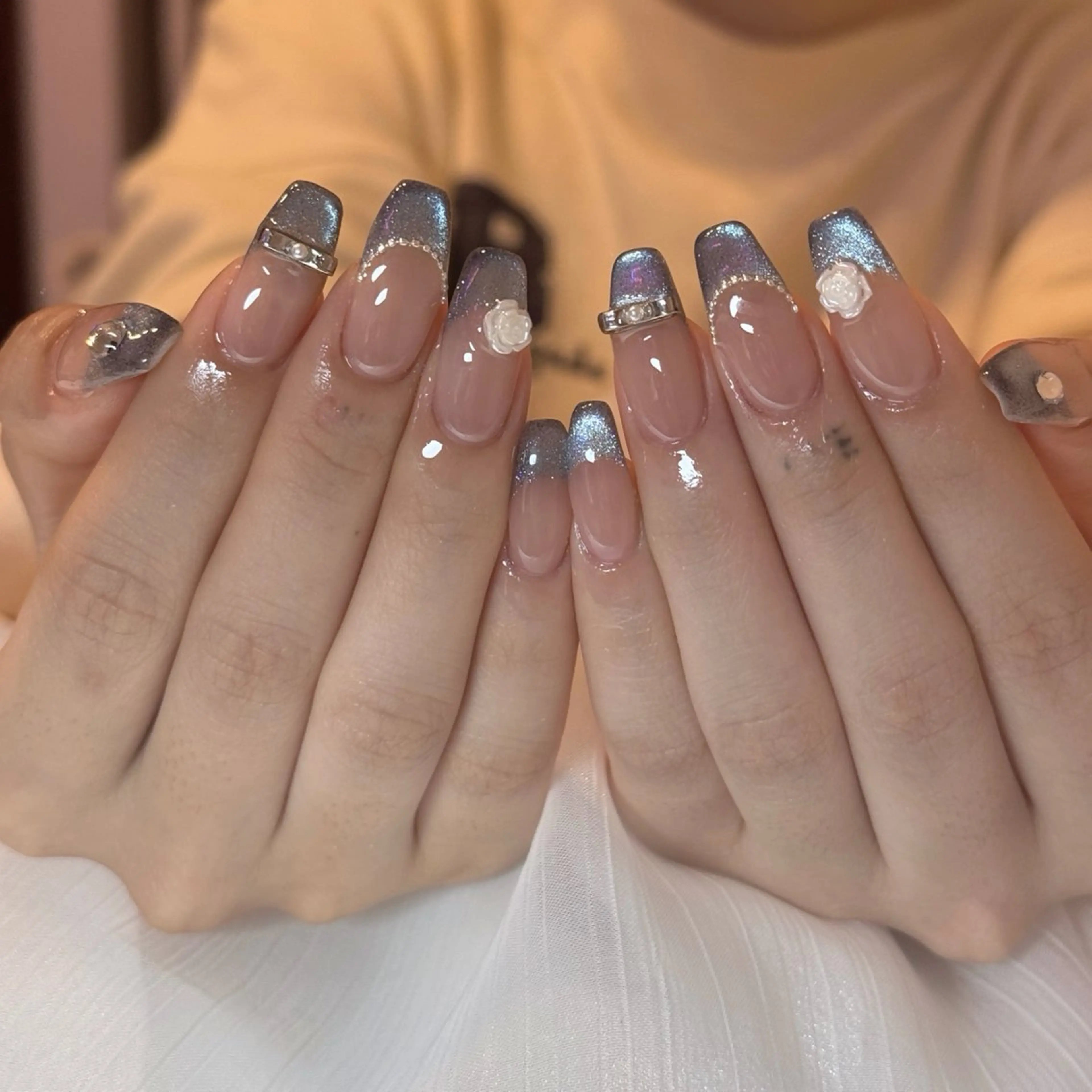 ネイル フラッシュネイル フレンチネイル キラキラネイル 韓国ネイル ラメ(グリッター) Amy Nail所属・Amy Nailのネイルデザイン