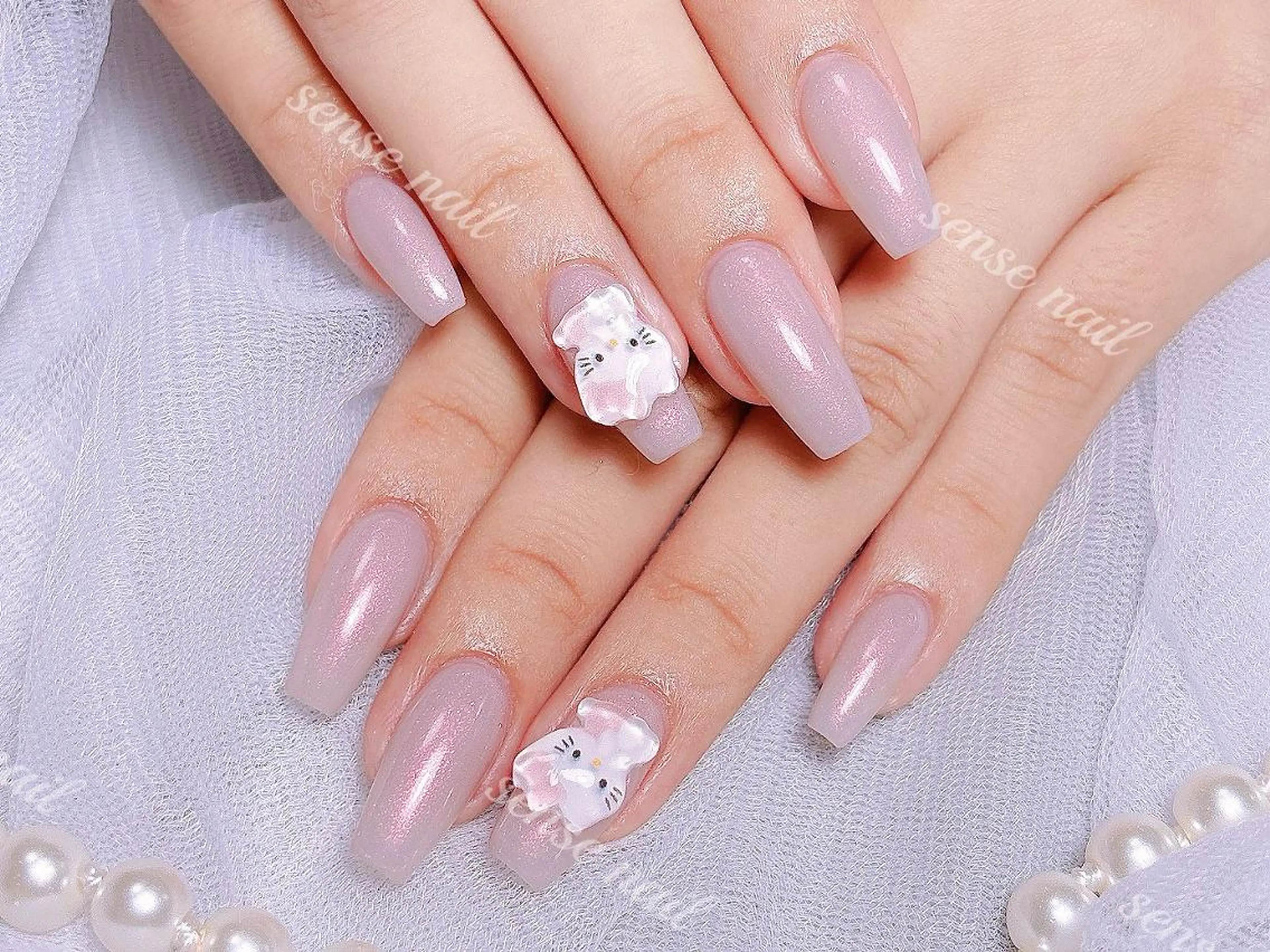 ネイル Queening 🦋のネイルデザイン