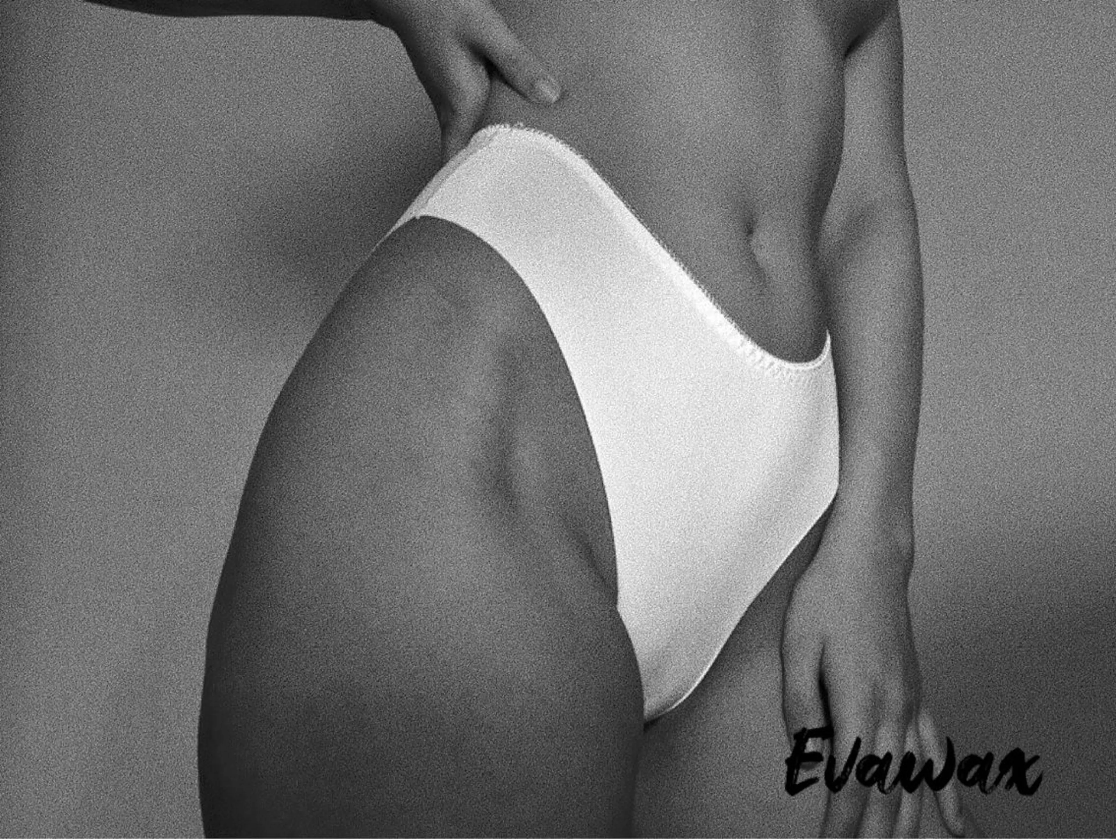 【ミニモ限定価格✨】女性用♥️VIOダブル脱毛(ブラジリアンワックス＋光照射)※毛抜き処理なしの写真