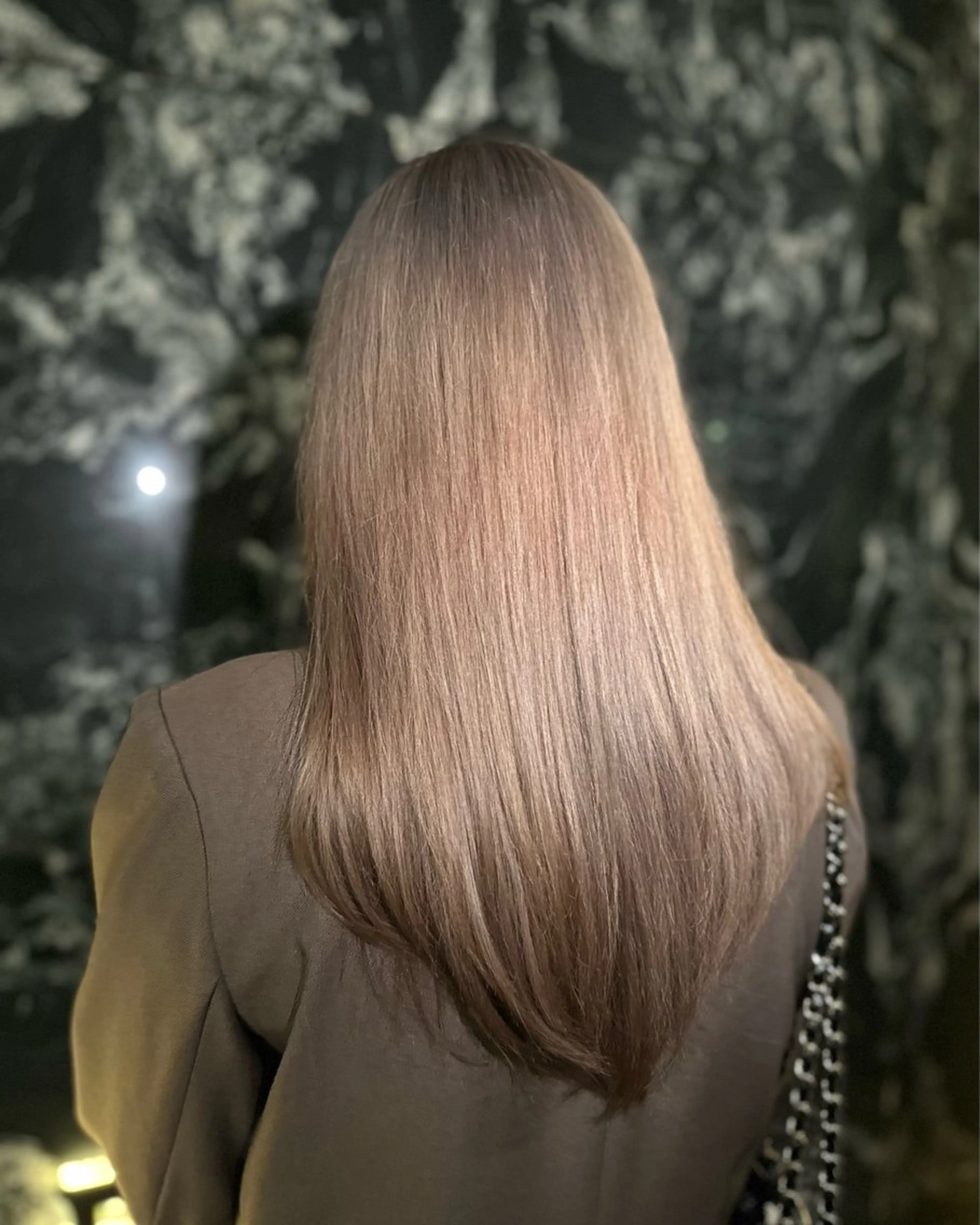 セミロング ヘアカラー clan【クラン】所属・五反田カラーリスト 🖤🫧🪞佳祐のヘアスタイル