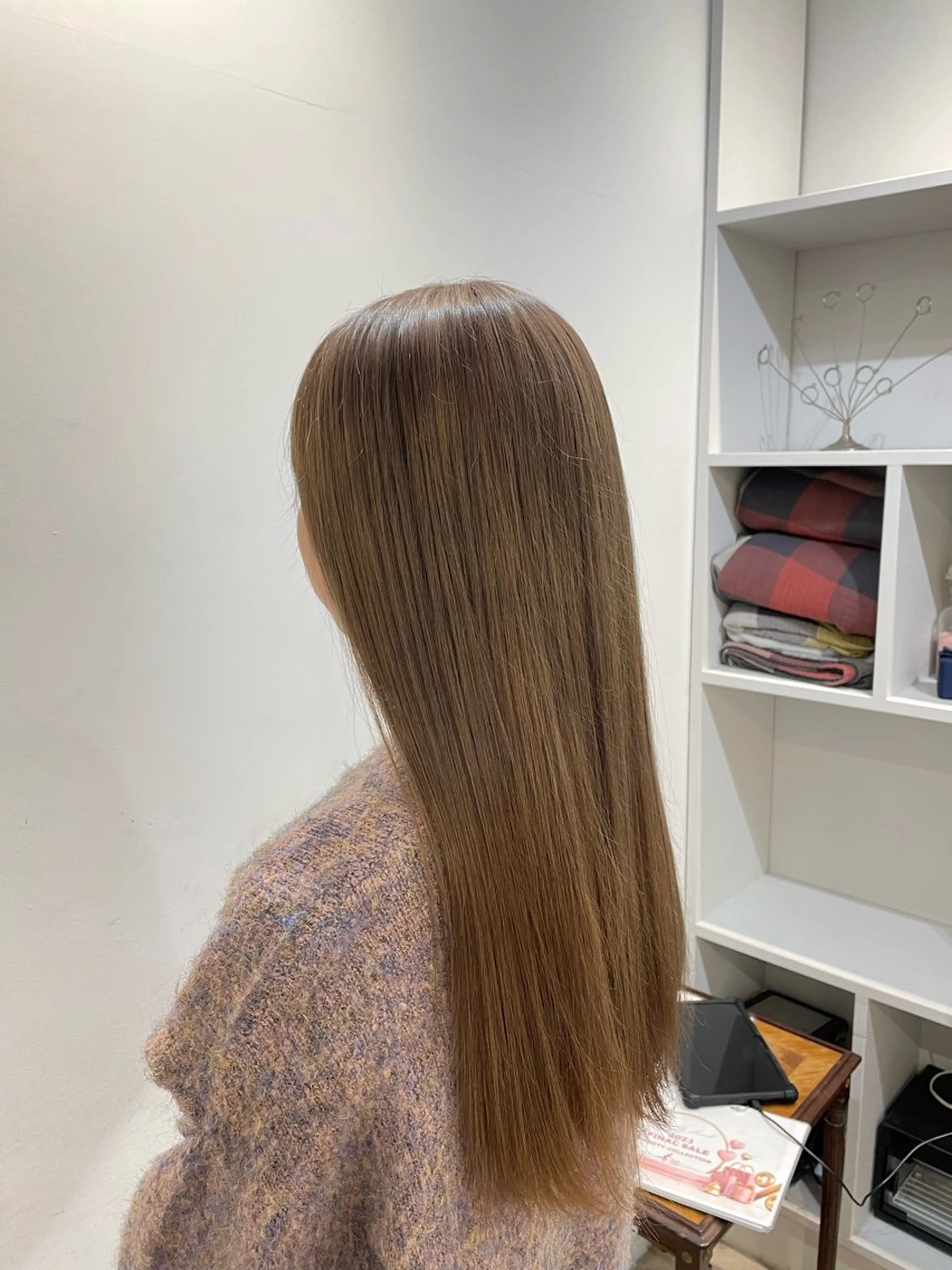 カラー shiomi H辻田 杏梨のヘアスタイル