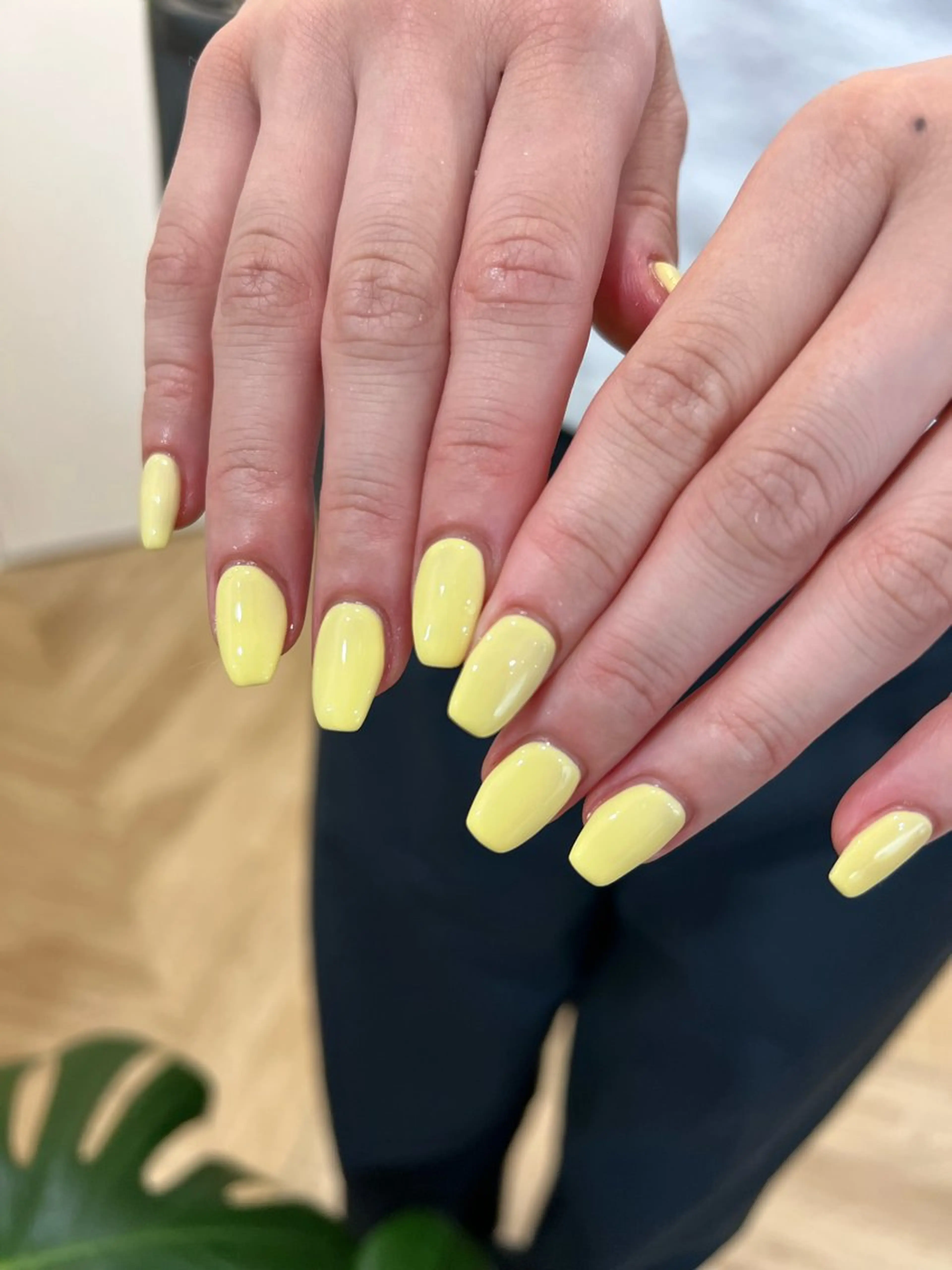 ネイル ハンドネイル フットネイル ハンドケア Nes.Nail所属・Miyagi Asamiのネイルデザイン