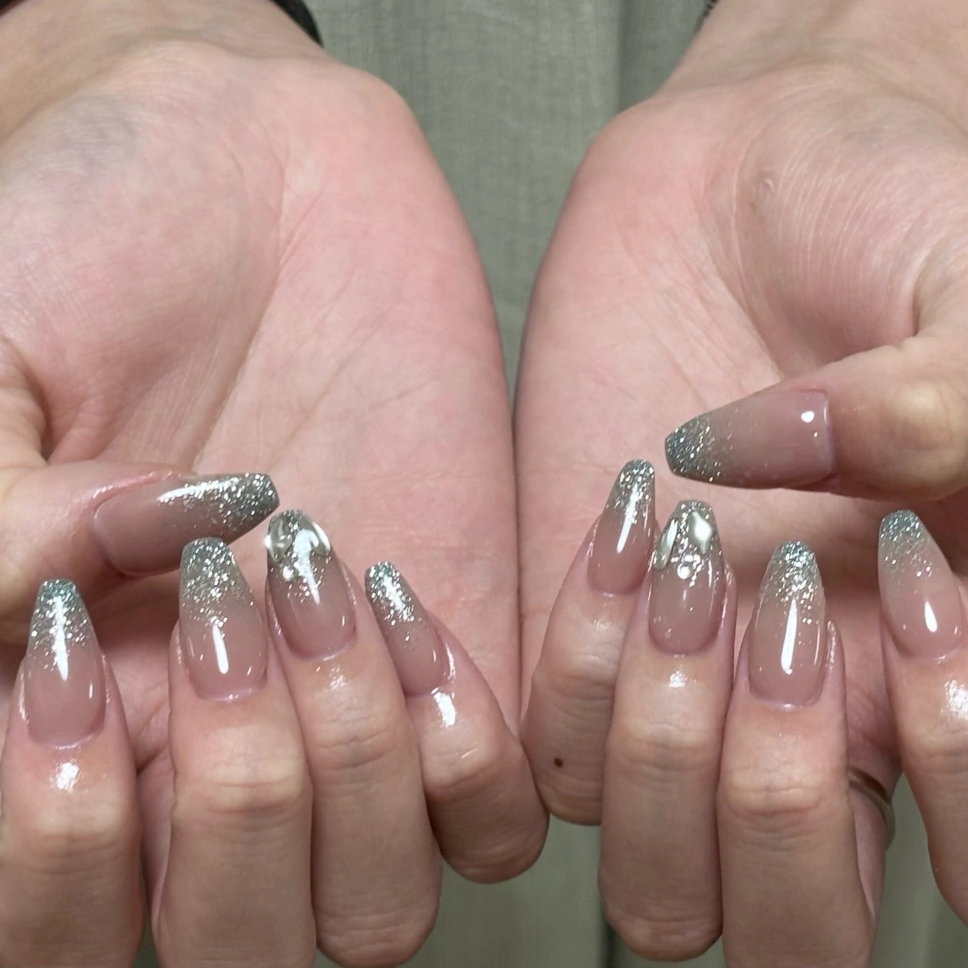 ネイル ハンドネイル IYOU NAIL町田店所属・IYOUNAIL- Piggyのネイルデザイン