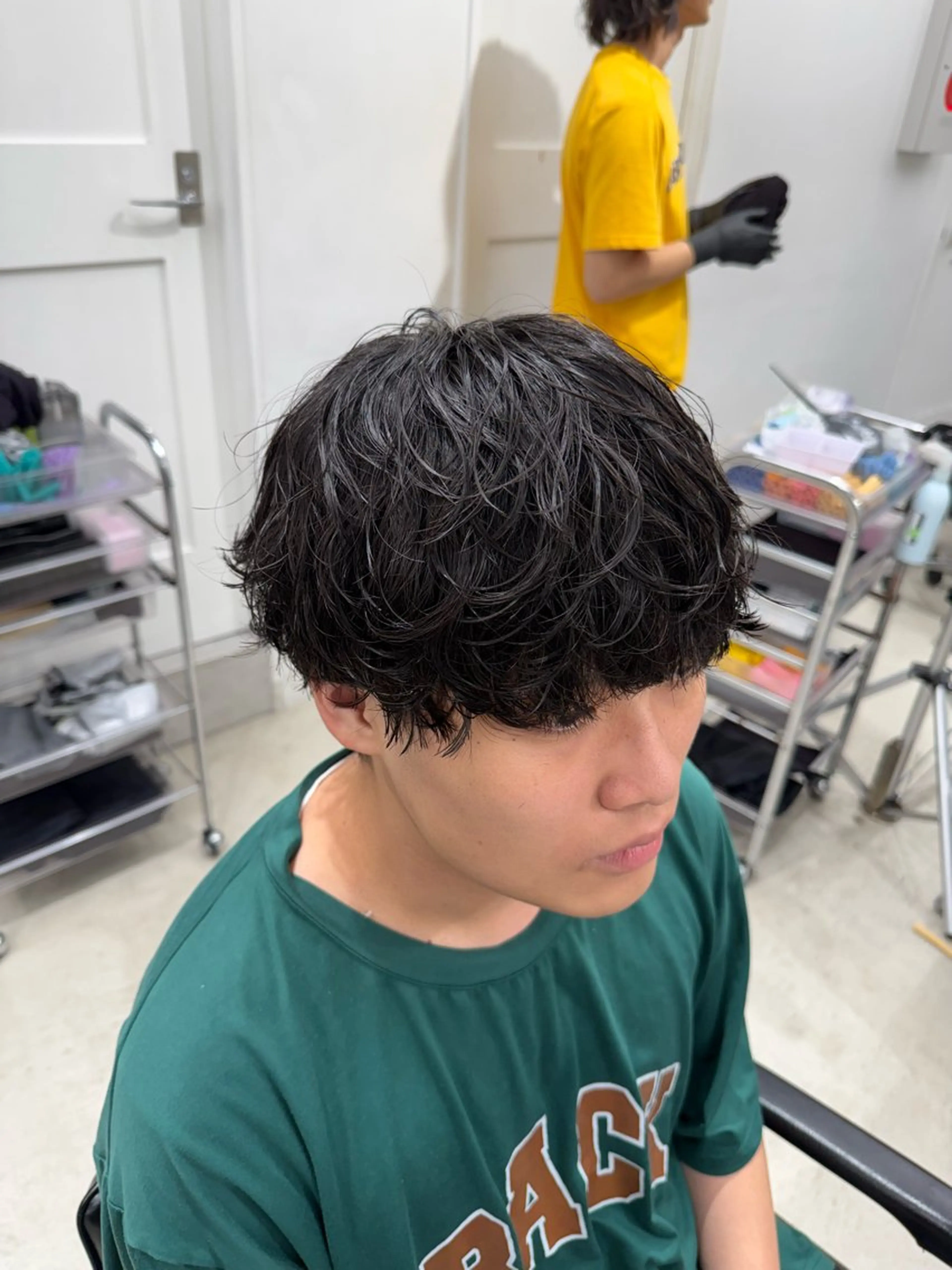 パーマ メンズ 深谷 侑亮のヘアスタイル