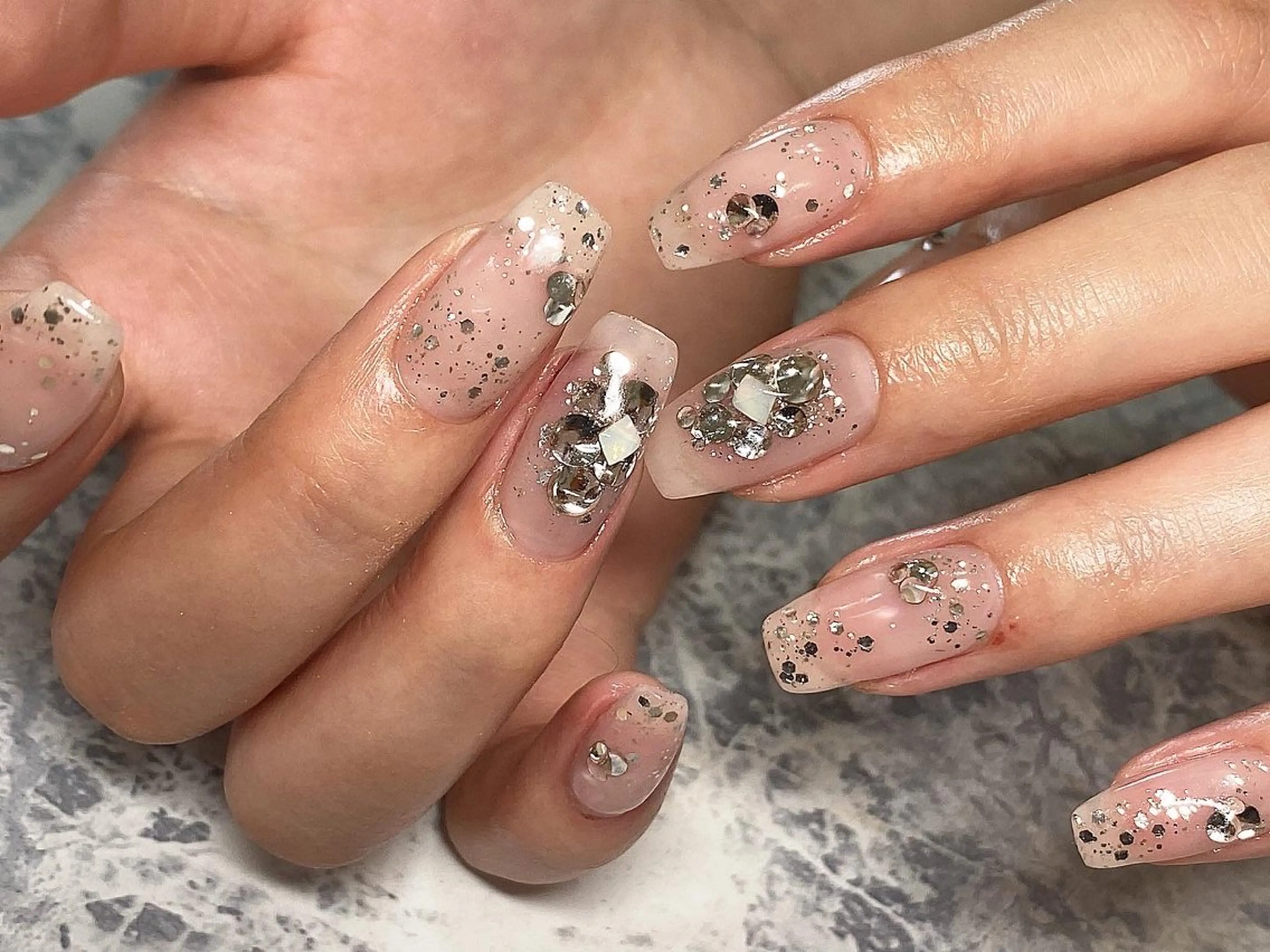 ネイル private salon TOMOMINAILs所属・TOMOMI NAILsのネイルデザイン