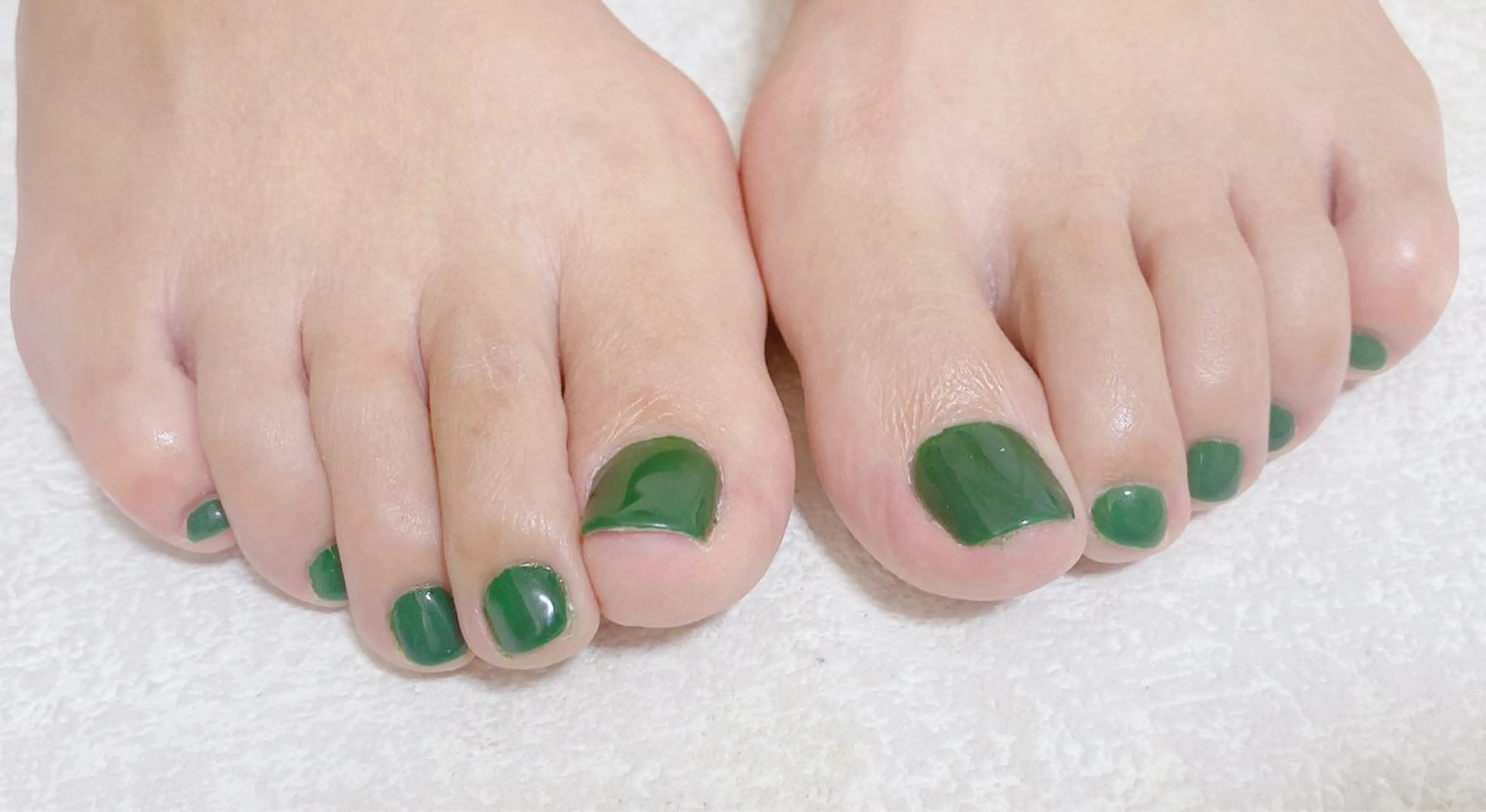 ネイル オーロラネイル フットネイル フレンチネイル ジェルネイル 韓国ネイル フットネイル Mogu nail 二子玉川のネイルデザイン