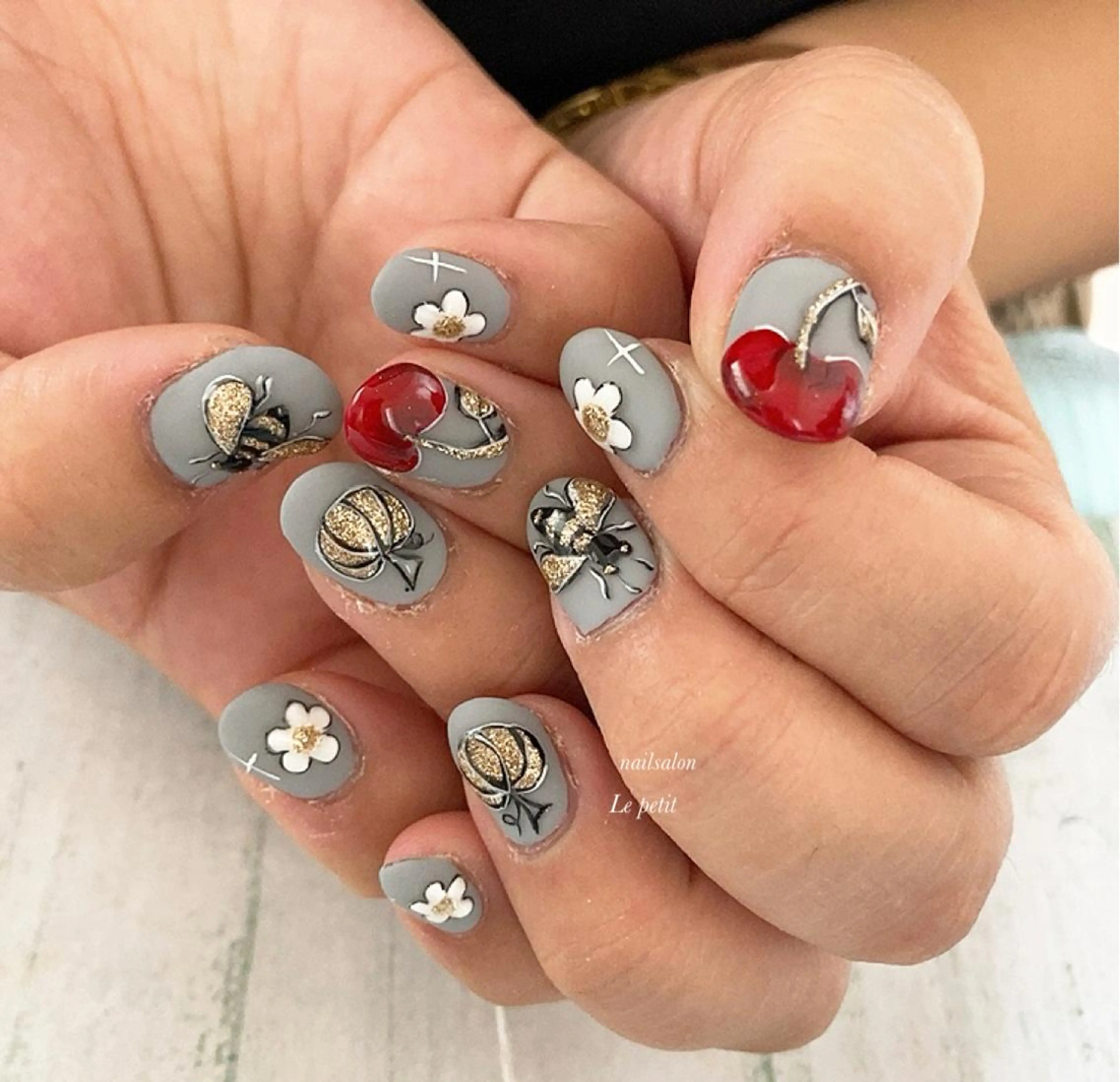 ネイル 石野 広佳のネイルデザイン