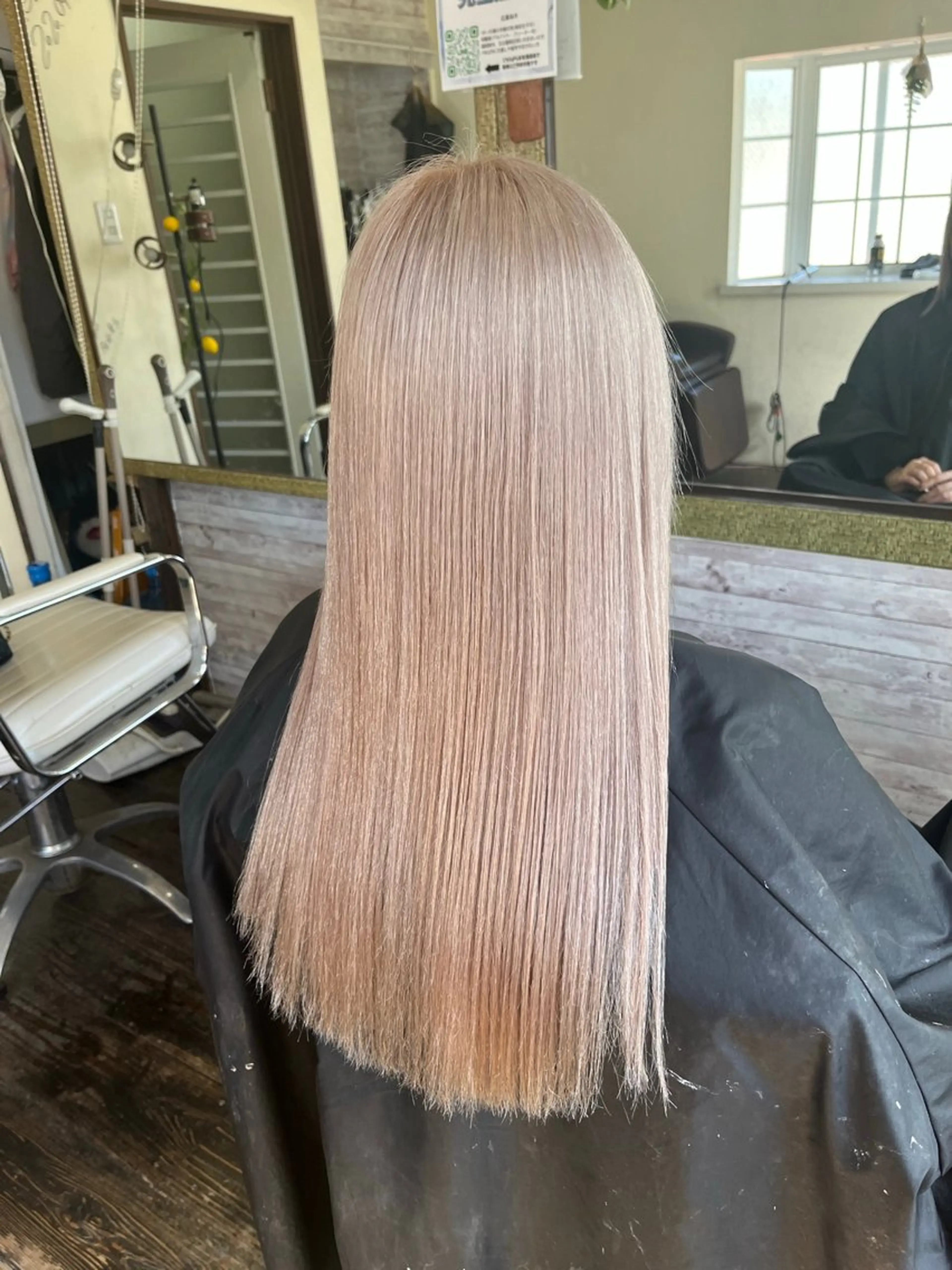 ロング ヘアカラー 渡辺 健太のヘアスタイル