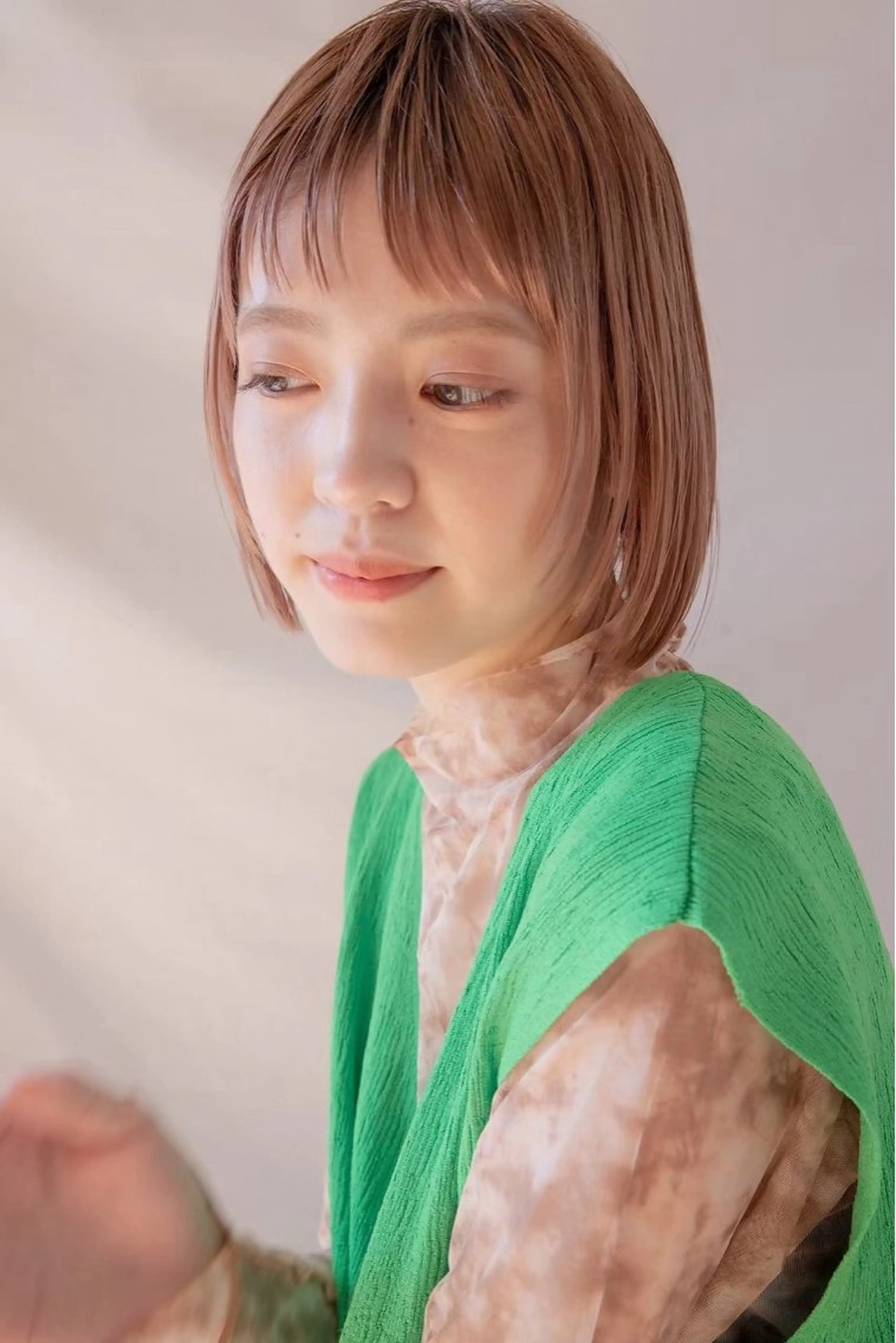 ショート カット ヘアカラー トリートメント ベージュカラー⌇﻿ くびれヘア.𐙚心音のヘアスタイル