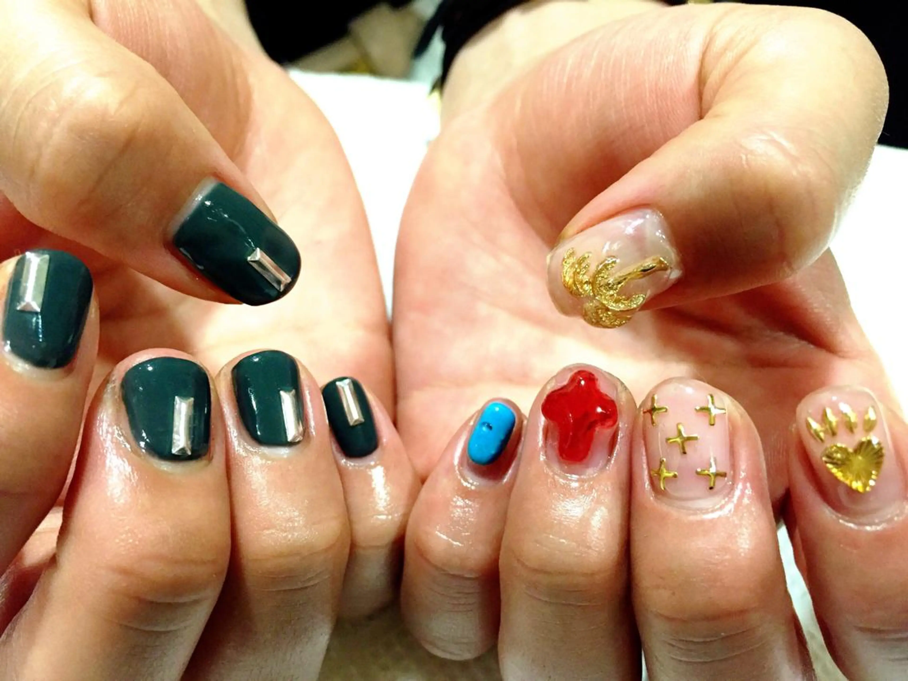 ネイル nail atelier AMBER所属・saori .の眉毛・アイブロウイメージ