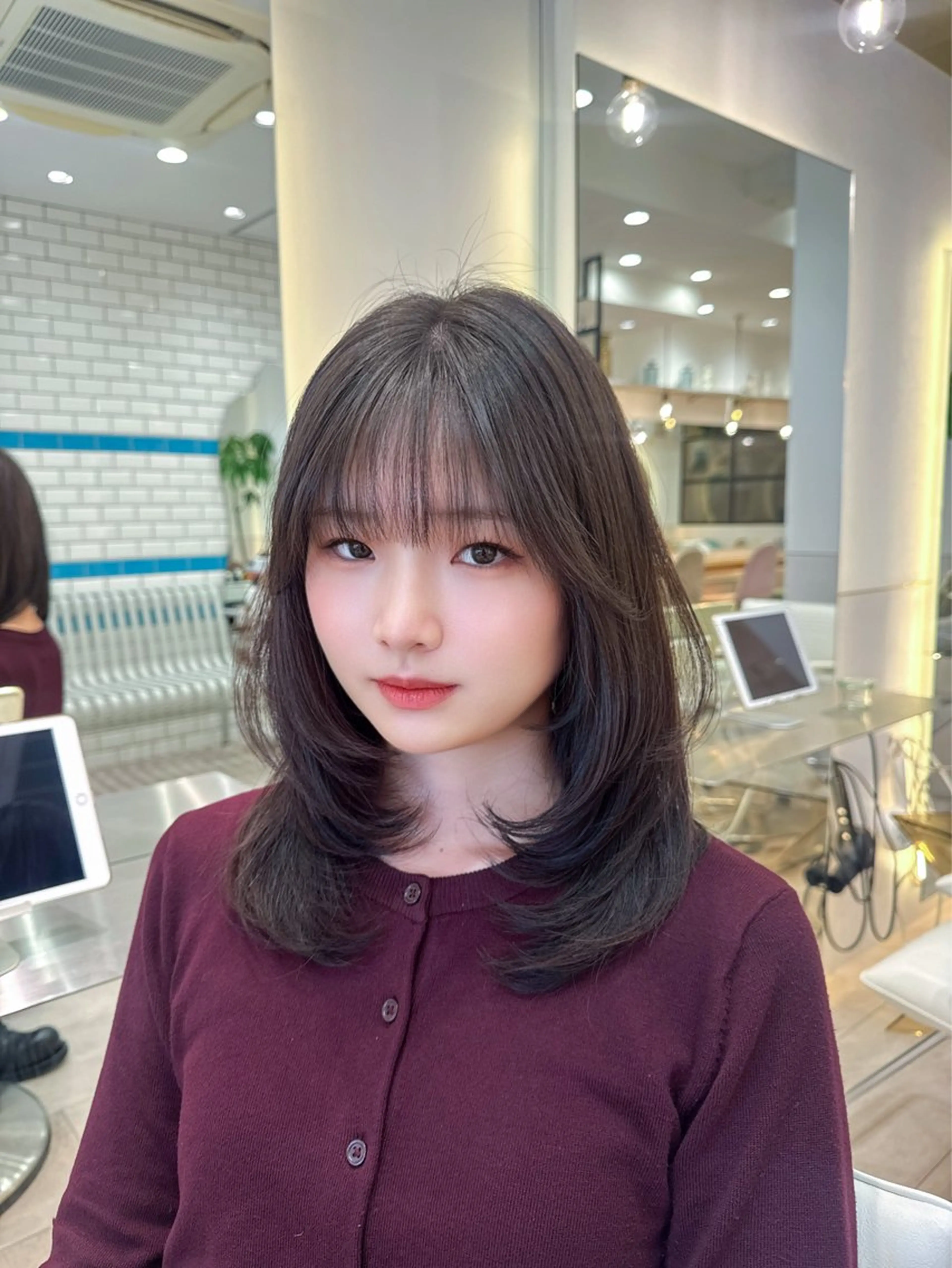 ミディアム カラー ミディアムレイヤー 韓国風ヘア レイヤーカット 本場の韓国ヘア/顔ま わりカット/リョウヤのヘアスタイル