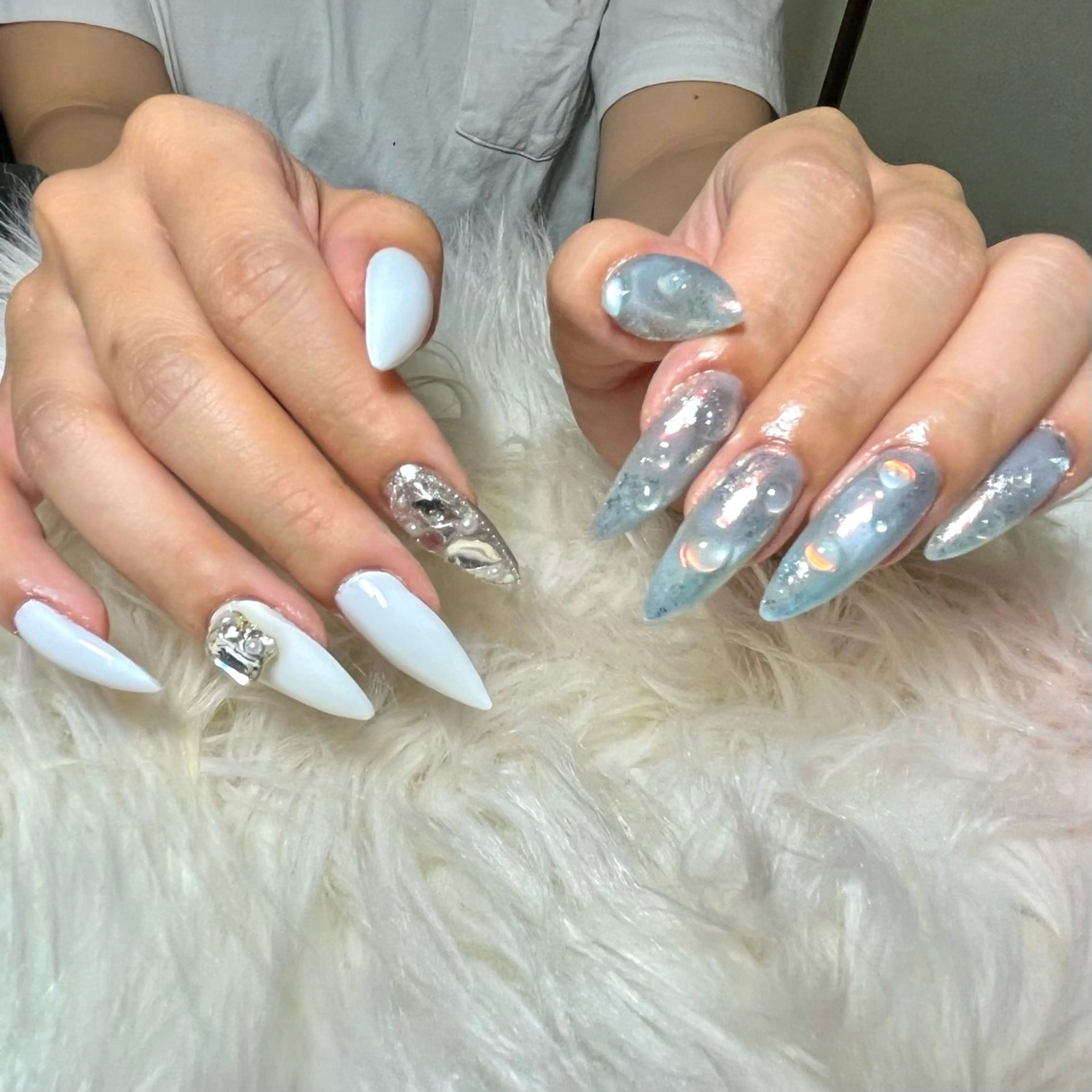 ネイル オーロラネイル マグネットネイル 夏ネイル ハンドネイル ハンドケア hohomi .のネイルデザイン