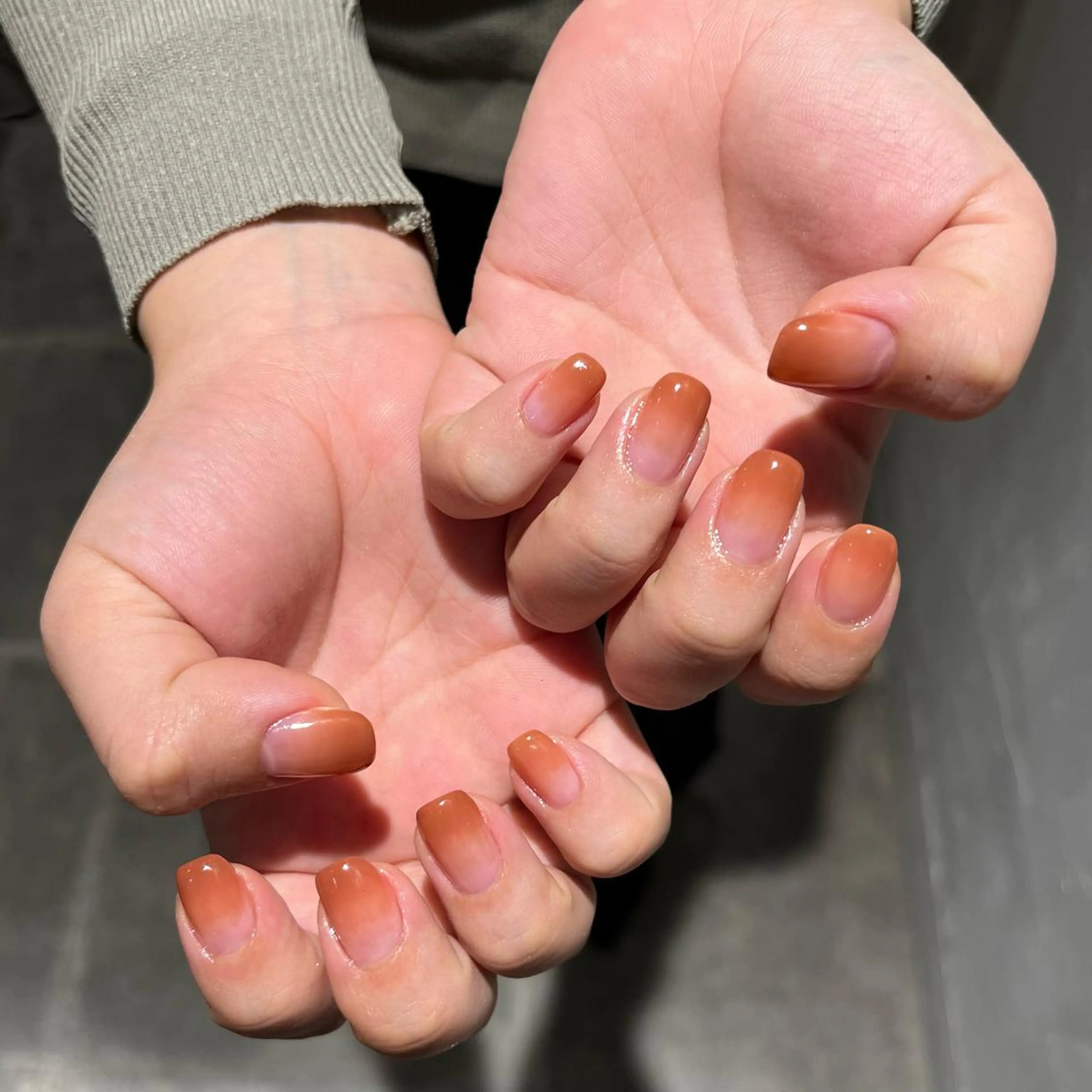 ネイル ブラウン グラデーション オレンジ MODE K's🧸 tanakaのネイルデザイン