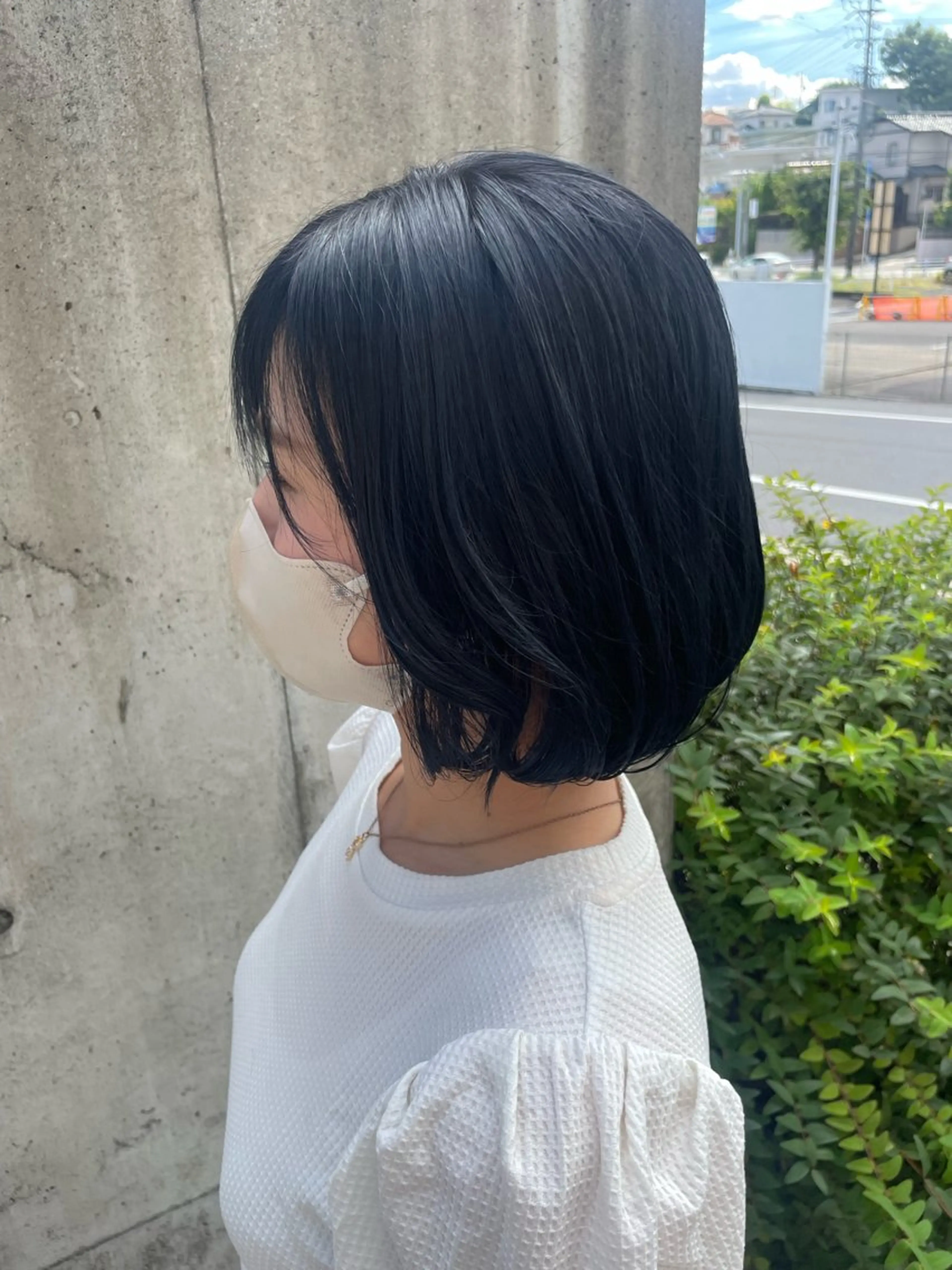 ショート カラー 黒髪 ブルーカラー ブルーブラック カット ヘアカラー ブランシェ神領店 笹原渚紗のヘアスタイル