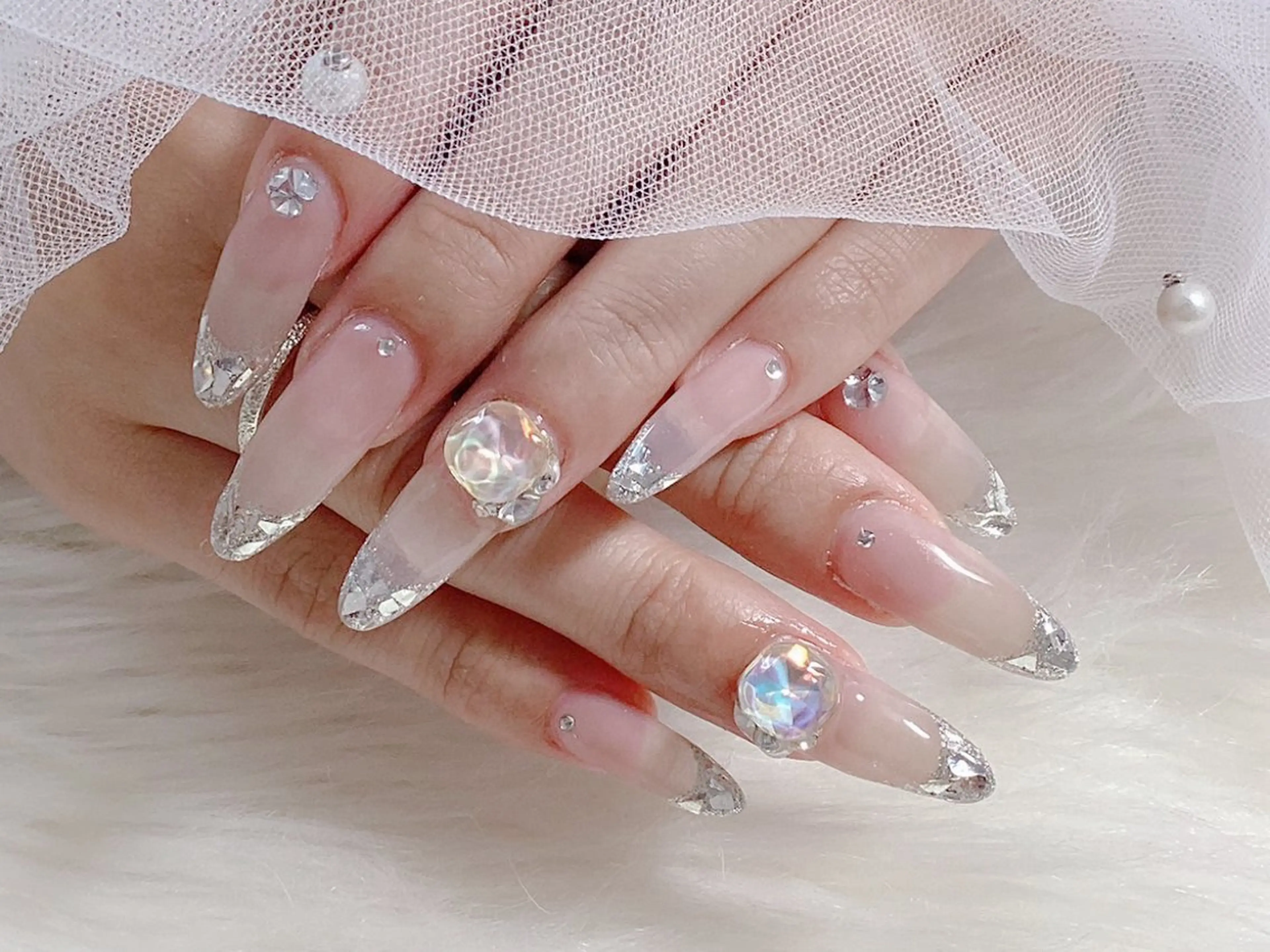 ミディアム ハンドネイル Hanaai Salon新宿店のネイルデザイン