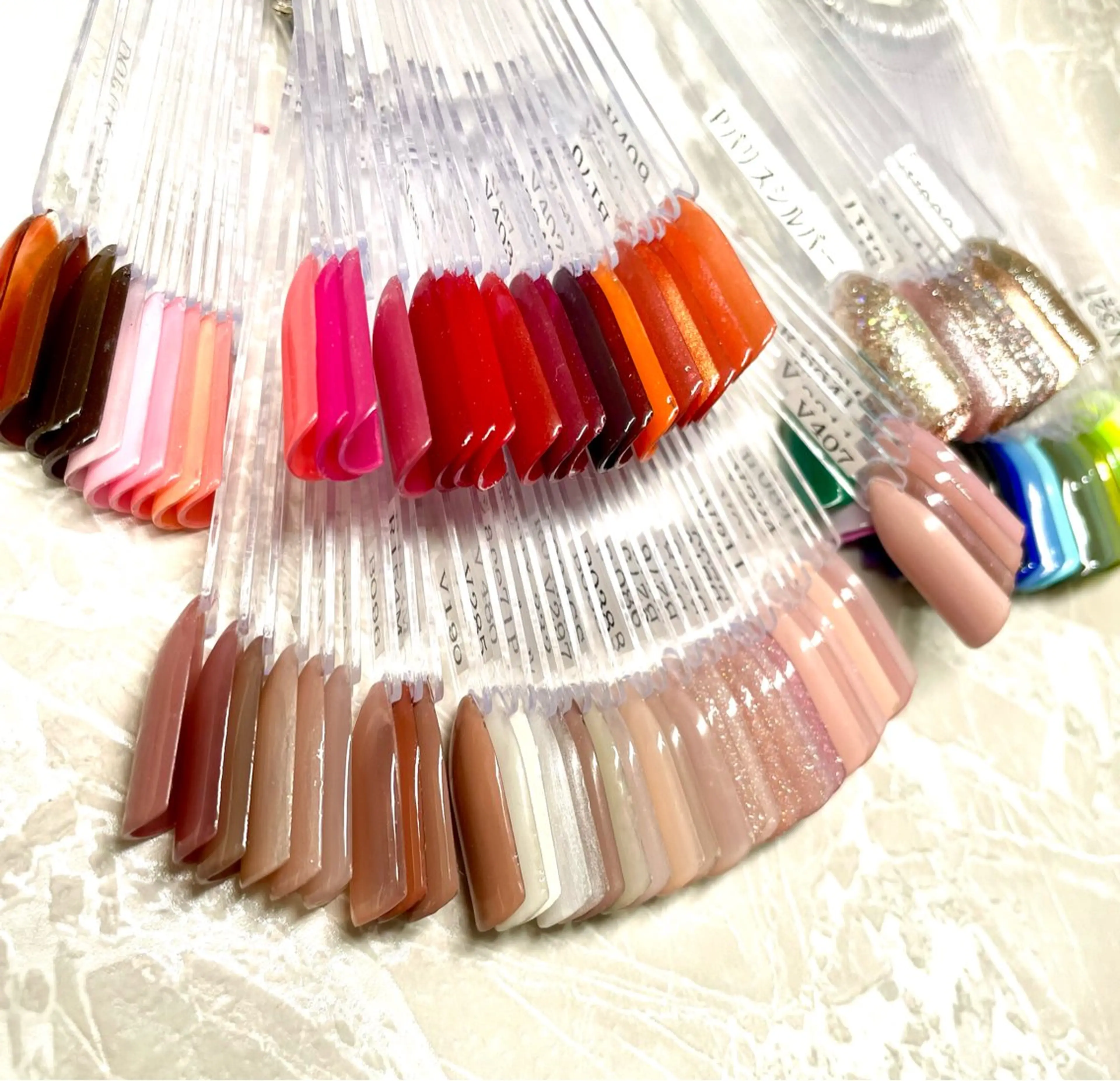 初回他店オフ無料！カラーグラデーション(クリアベース)の写真