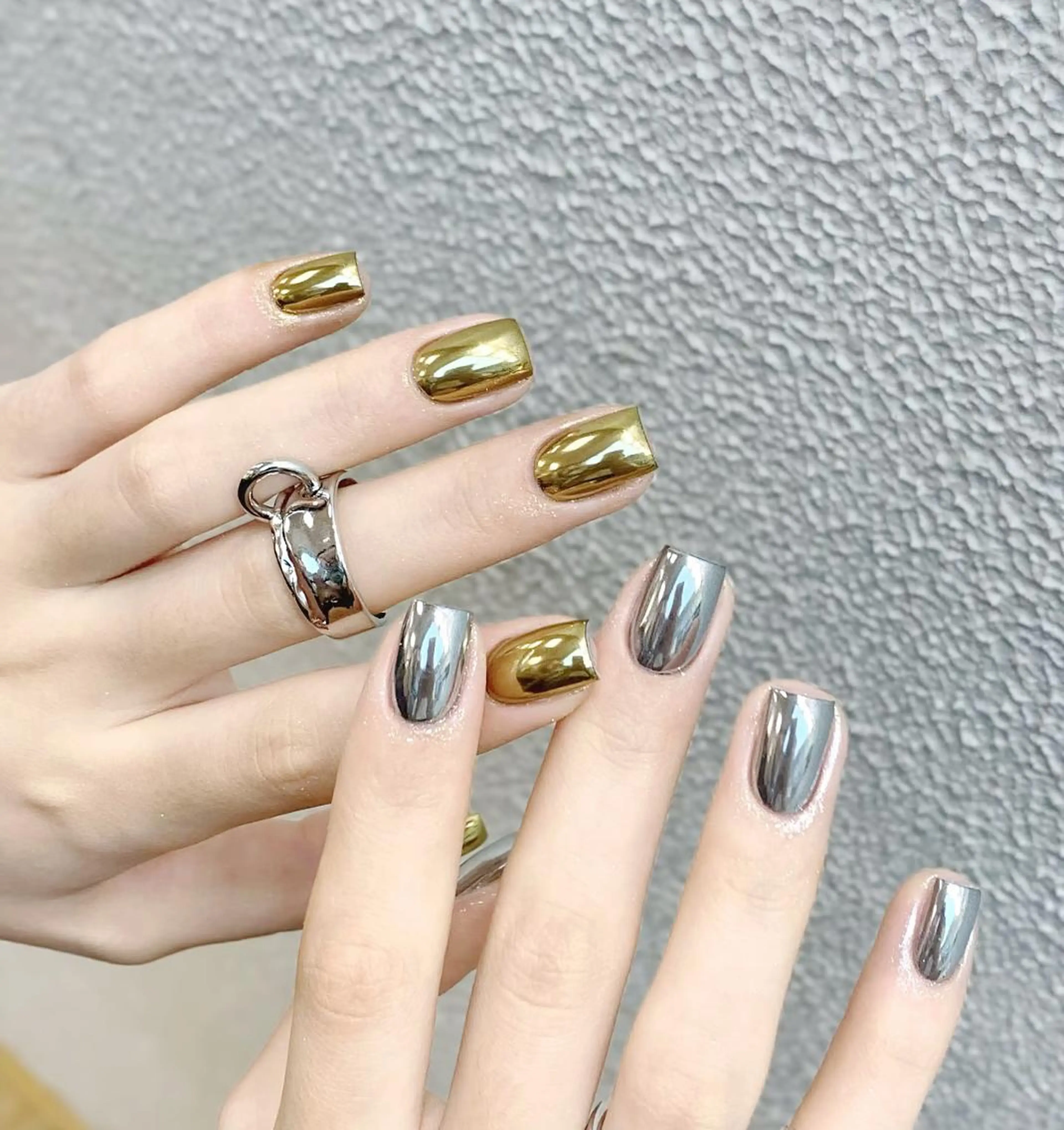 ネイル 桃子 Nail高円寺のネイルデザイン