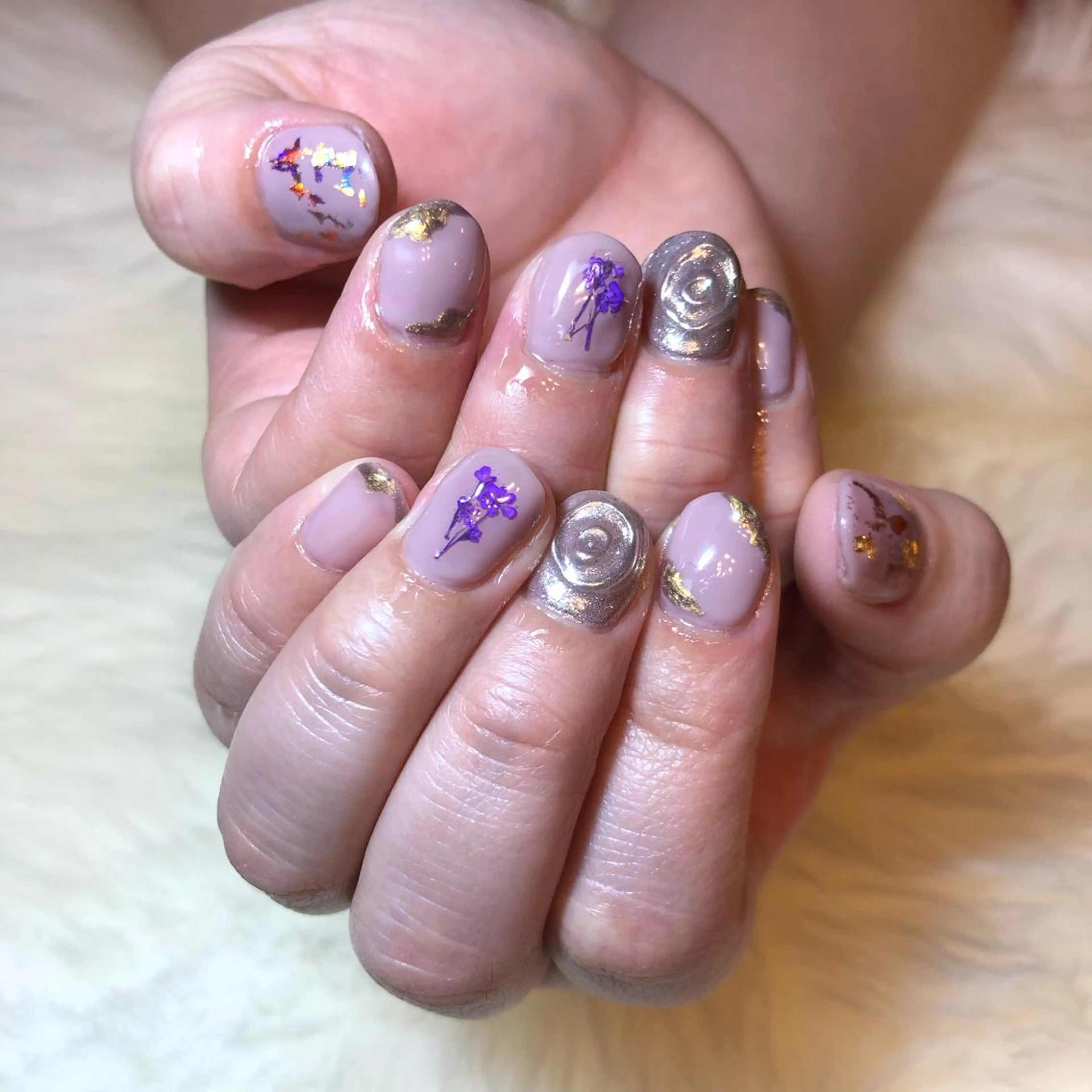 ネイル フラワーネイル ミラーネイル エレン 南越谷のネイルデザイン