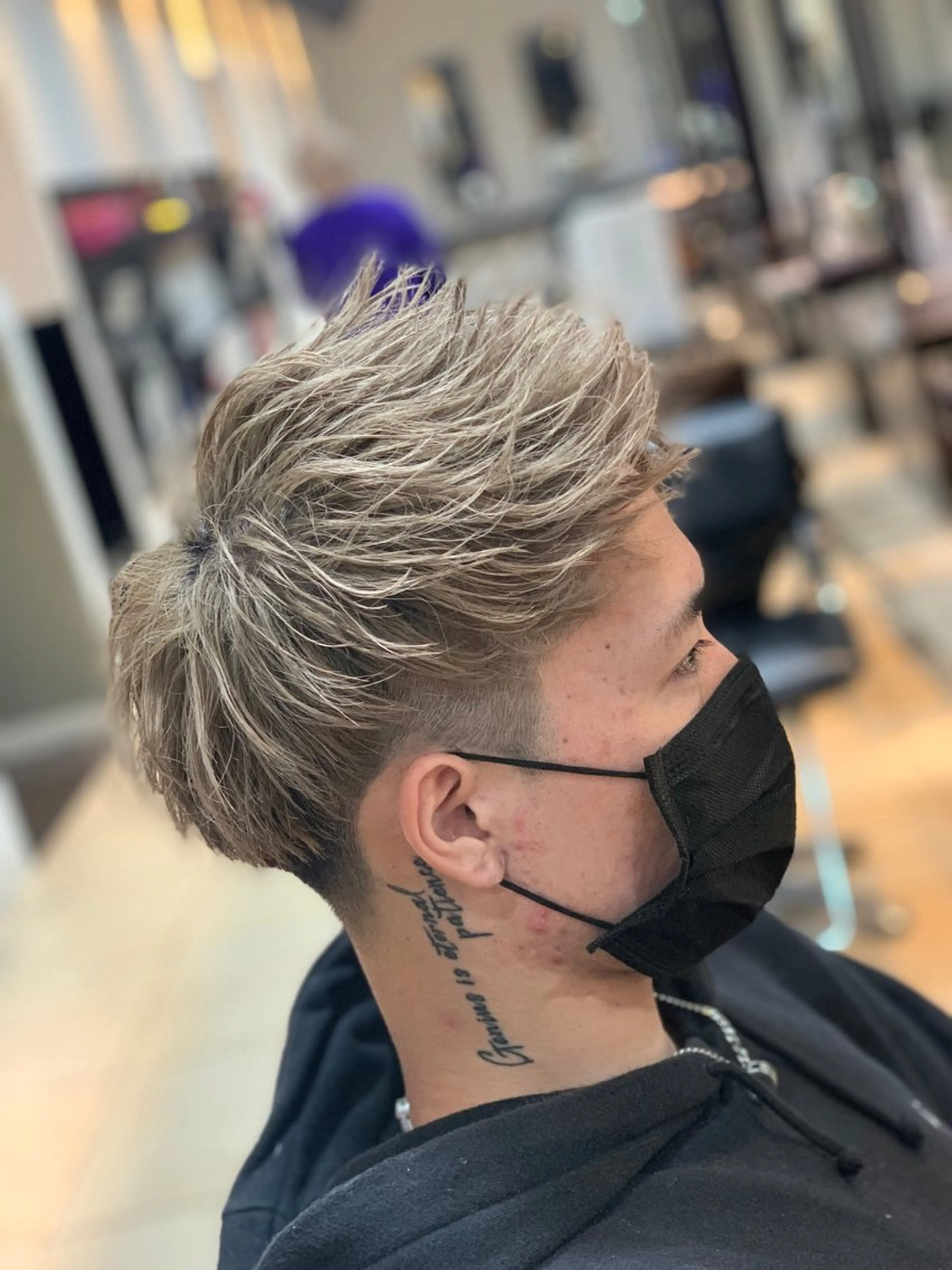 ショート ”メンズ”垢抜け🔥 QUATRO片岡のヘアスタイル