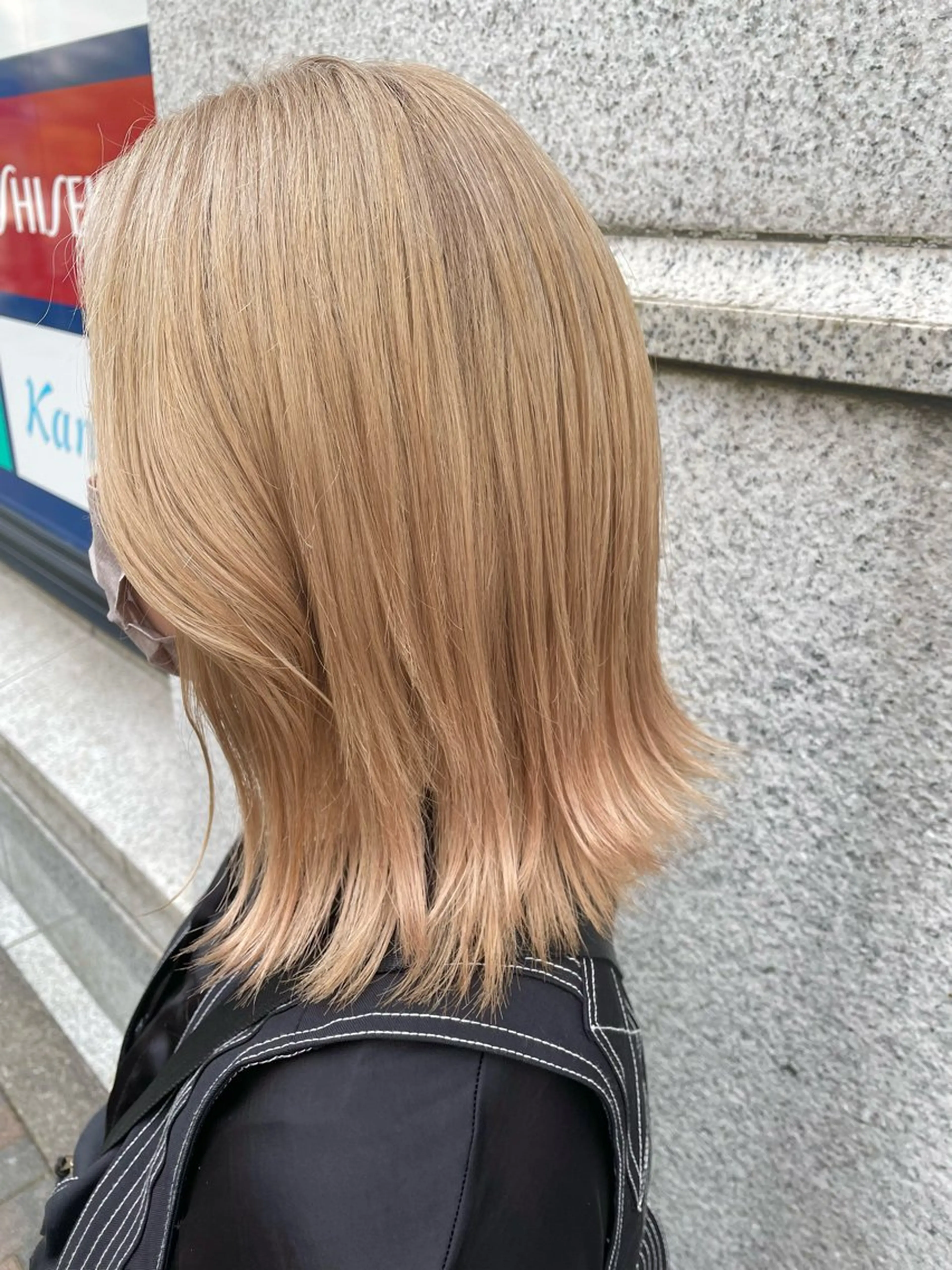 ミディアム カット ヘアカラー トリートメント 大川 美優のヘアスタイル