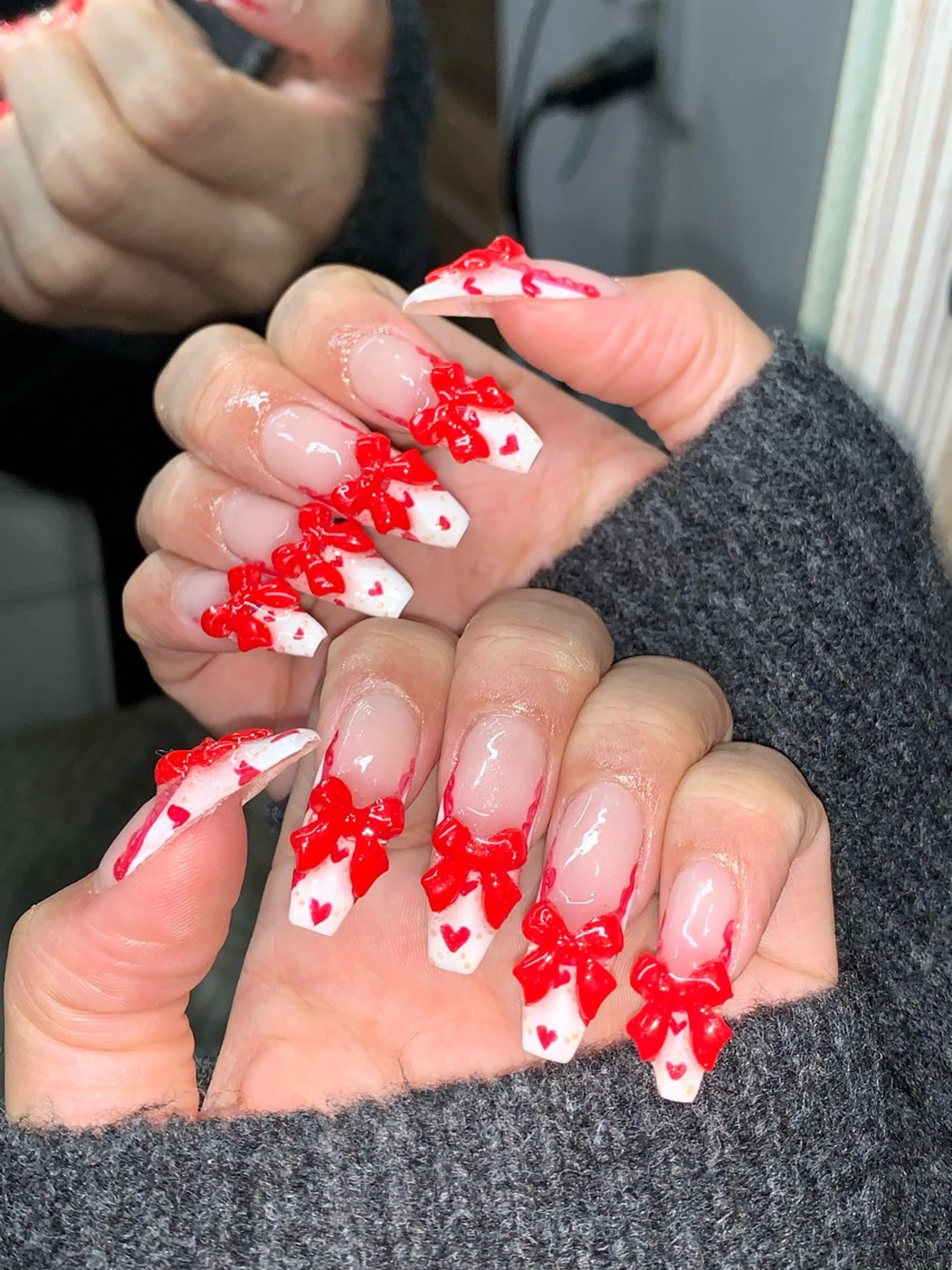 ネイル ハンドネイル NES NAIL所属・さゆり￤推しキャラ ￤ロングネイル🩷のネイルデザイン