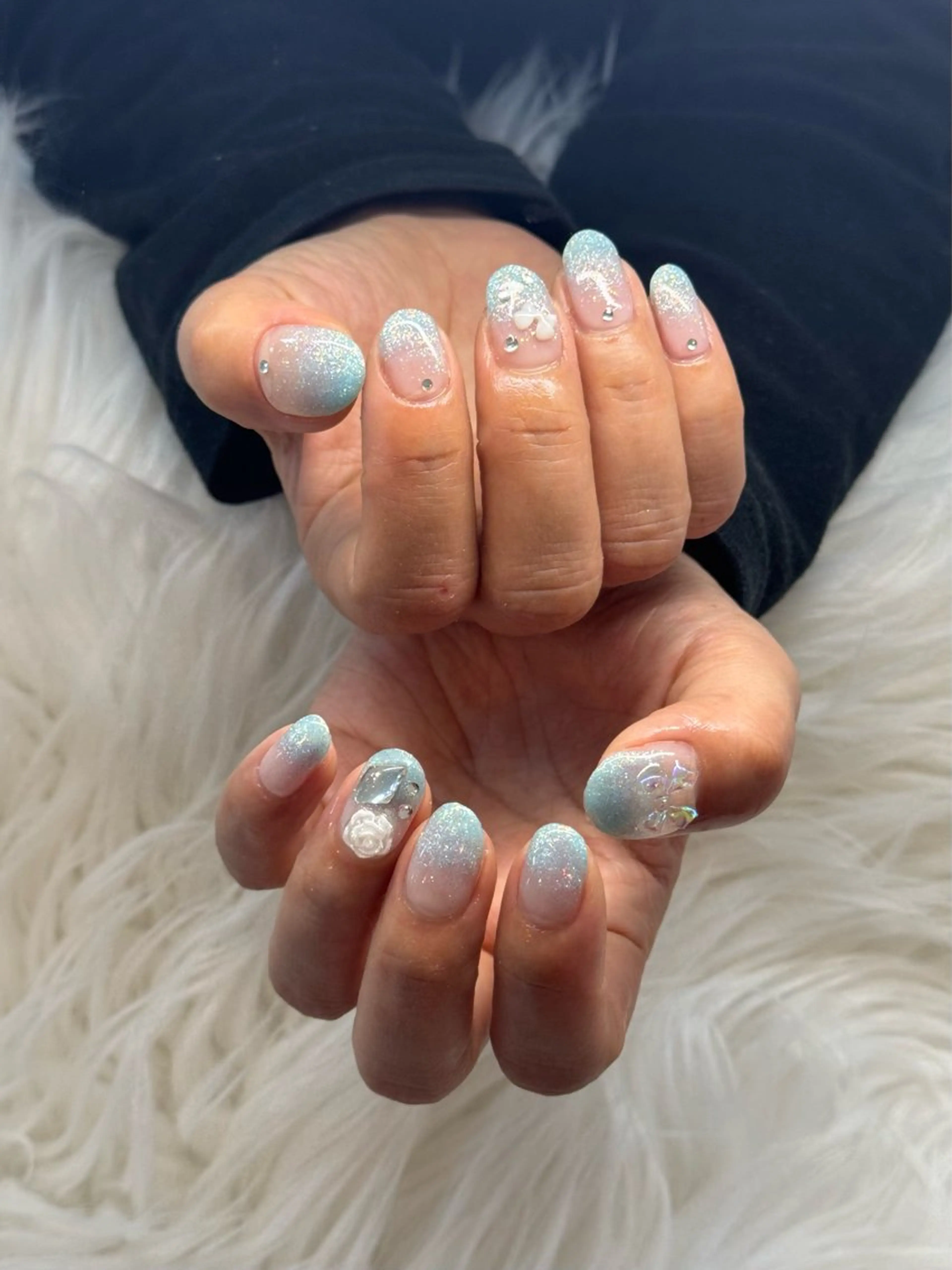 ネイル Loa　salon所属・小畑 寧捺のネイルデザイン